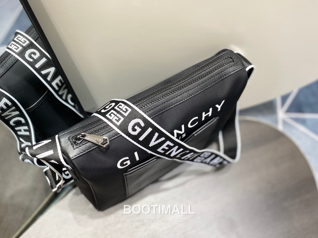 Givenchy Nylon Canvas Crossbody Bag with Calfskin Trim and Logo Zip Closure Detail 지방시 나일론 캔버스 카프스킨 트림 로고 지퍼 클로저 크로스바디백 26cm 7