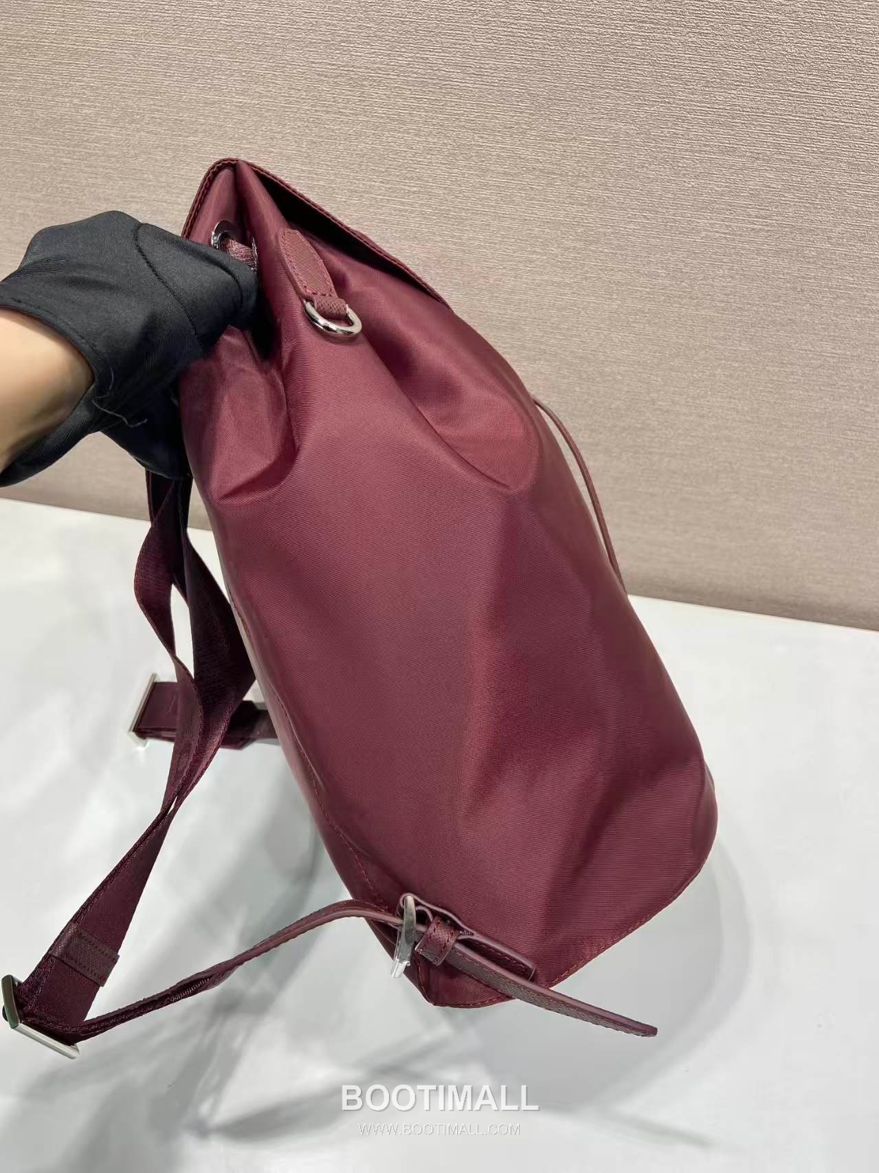 Prada Re-Nylon Backpack with Saffiano Leather Trim and Minimal Strap Design 프라다 리나일론 사피아노 가죽 트림 미니멀 스트랩 백팩 1BZ0197 25cm 5