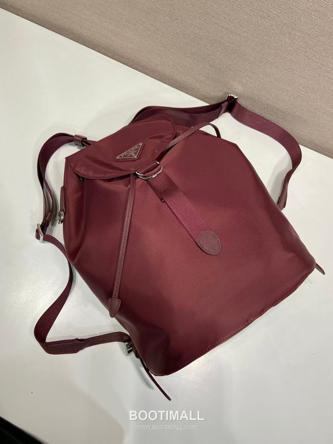Prada Re-Nylon Backpack with Saffiano Leather Trim and Minimal Strap Design 프라다 리나일론 사피아노 가죽 트림 미니멀 스트랩 백팩 1BZ0197 25cm 6