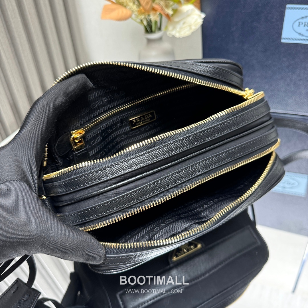 Prada Re-Nylon Crossbody Bag with Saffiano Leather Trim and Triple Zip Pocket Detail 프라다 리나일론 사피아노 가죽 트림 트리플 지퍼 포켓 크로스바디백 1BH218 21cm 10