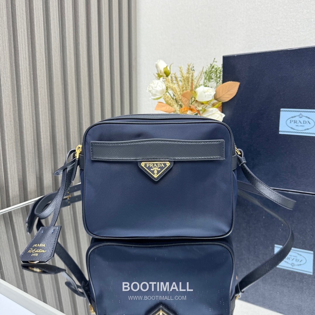 Prada Re-Nylon Crossbody Bag with Saffiano Leather Trim and Triple Zip Pocket Detail 프라다 리나일론 사피아노 가죽 트림 트리플 지퍼 포켓 크로스바디백 1BH218 21cm 1