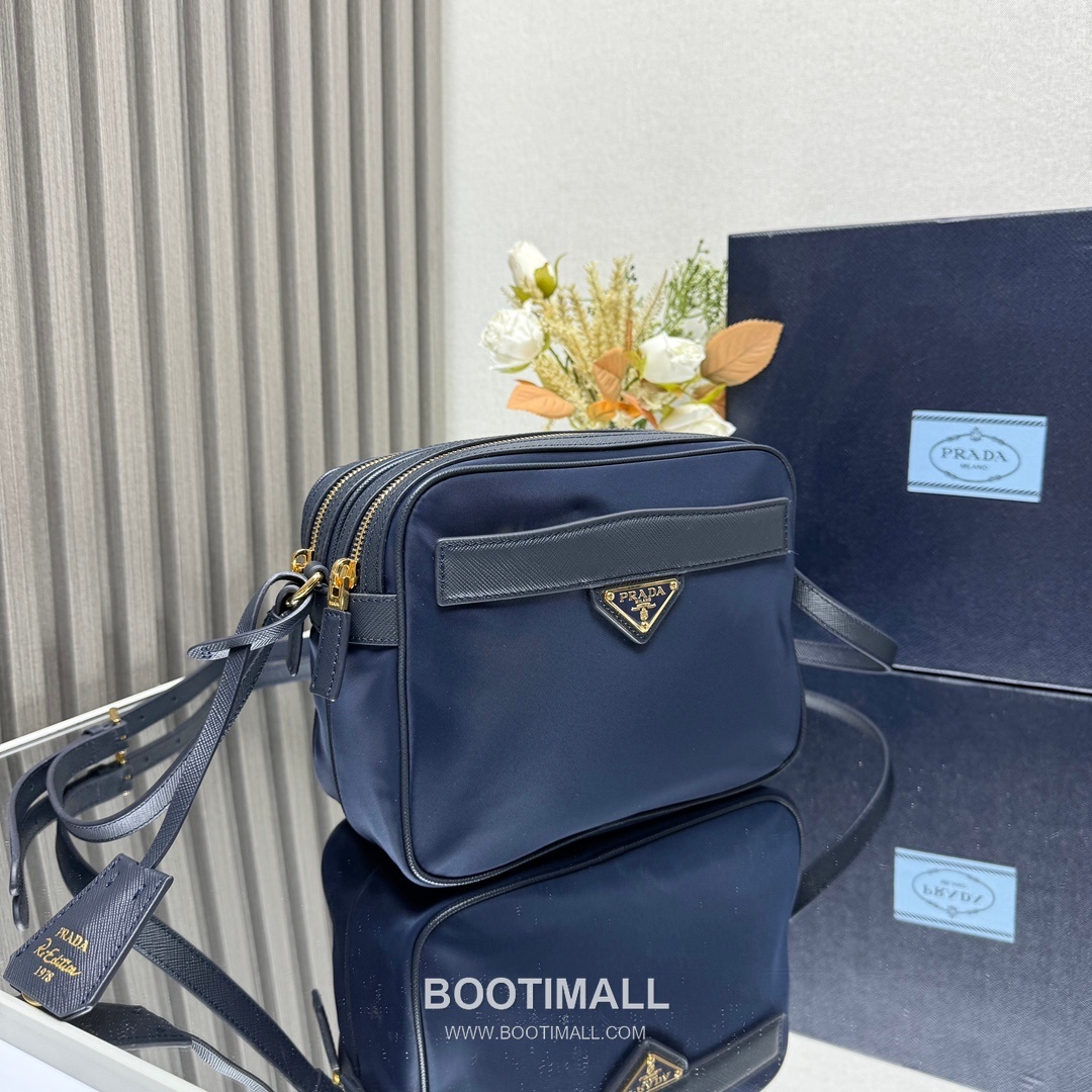 Prada Re-Nylon Crossbody Bag with Saffiano Leather Trim and Triple Zip Pocket Detail 프라다 리나일론 사피아노 가죽 트림 트리플 지퍼 포켓 크로스바디백 1BH218 21cm 2