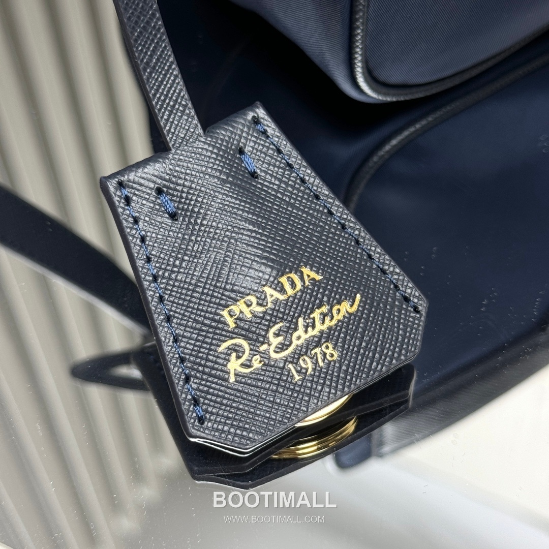 Prada Re-Nylon Crossbody Bag with Saffiano Leather Trim and Triple Zip Pocket Detail 프라다 리나일론 사피아노 가죽 트림 트리플 지퍼 포켓 크로스바디백 1BH218 21cm 8