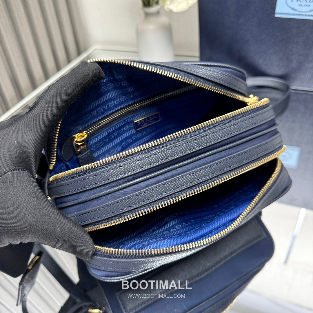 Prada Re-Nylon Crossbody Bag with Saffiano Leather Trim and Triple Zip Pocket Detail 프라다 리나일론 사피아노 가죽 트림 트리플 지퍼 포켓 크로스바디백 1BH218 21cm 10