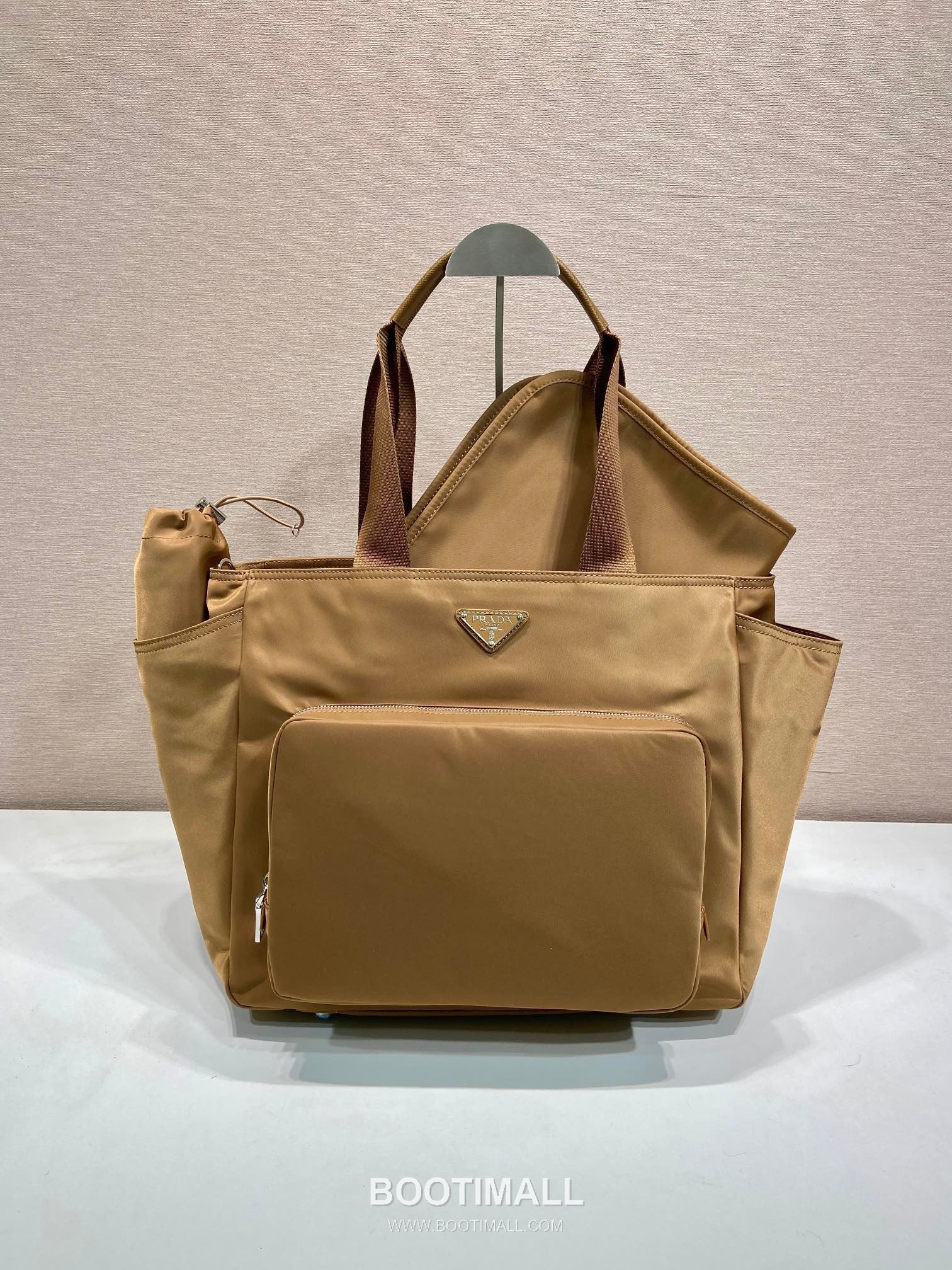 Prada Re-Nylon Diaper Tote Bag with Multi Pocket and Accessory Set Detail 프라다 리나일론 멀티 포켓 액세서리 세트 기저귀 토트백 1BG102 35cm 1