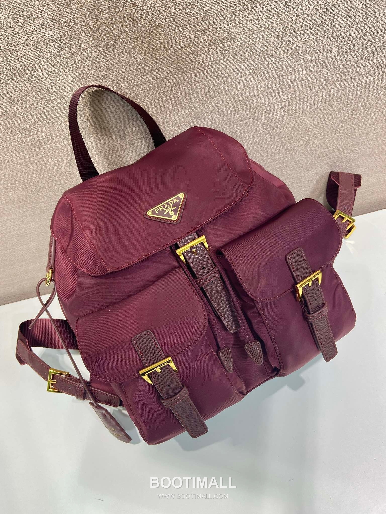 Prada Triangle Logo Lambskin Flap Backpack with Dual Front Pocket Detail 프라다 트라이앵글 로고 램스킨 플랩 백팩 듀얼 포켓 1BZ677 30cm 3