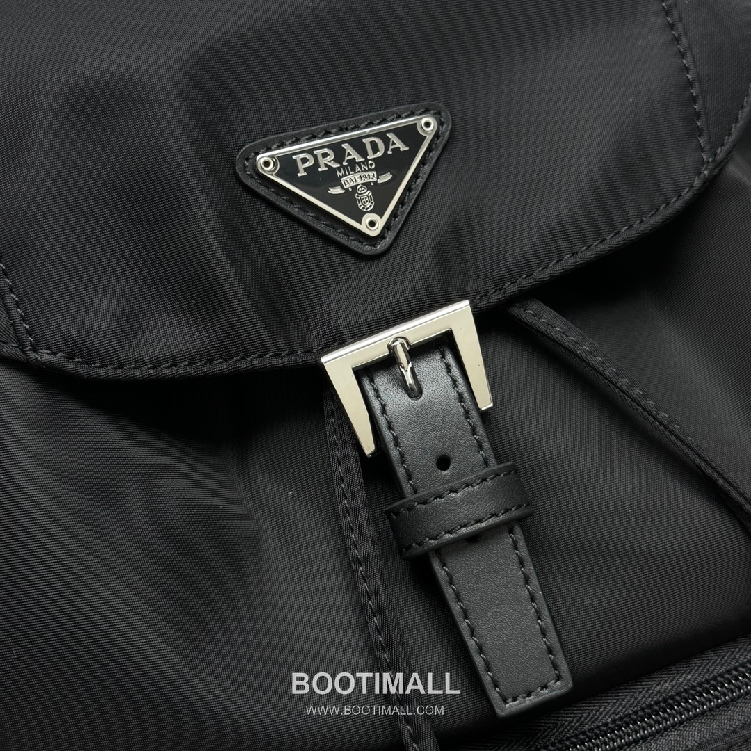 Prada Triangle Logo Nylon Backpack with Front Zip Pocket and Calfskin Trim 프라다 트라이앵글 로고 나일론 지퍼 포켓 백팩 카프스킨 트림 1BZ832 27cm 5