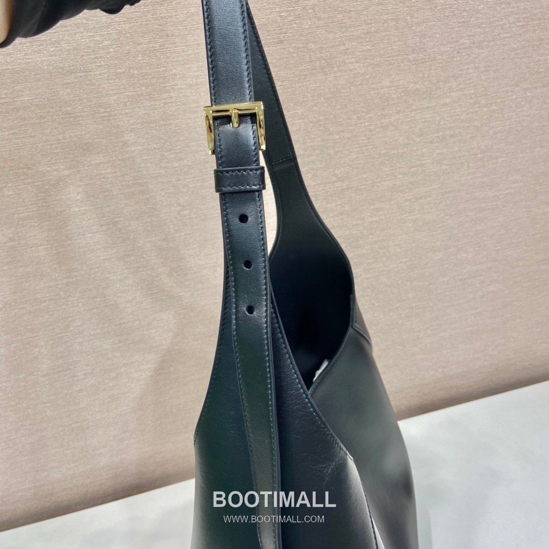 Prada Cleo Calfskin Crossbody Bag with Shoulder Strap Detail 프라다 클레오 카프스킨 크로스바디 숄더백 스트랩 디테일 1BC181 40cm 6