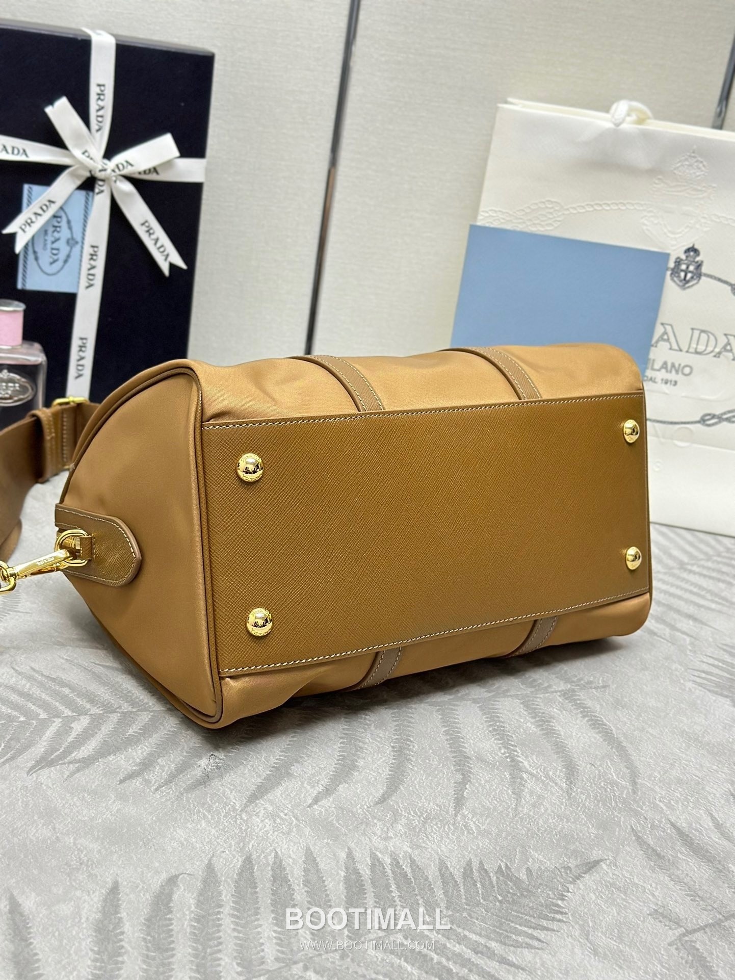 Prada Re-Nylon Saffiano Leather Trim Top Handle Bag with Shoulder Strap 프라다 리나일론 사피아노 가죽 트림 탑핸들 숄더백 스트랩 1BB233 31cm 5