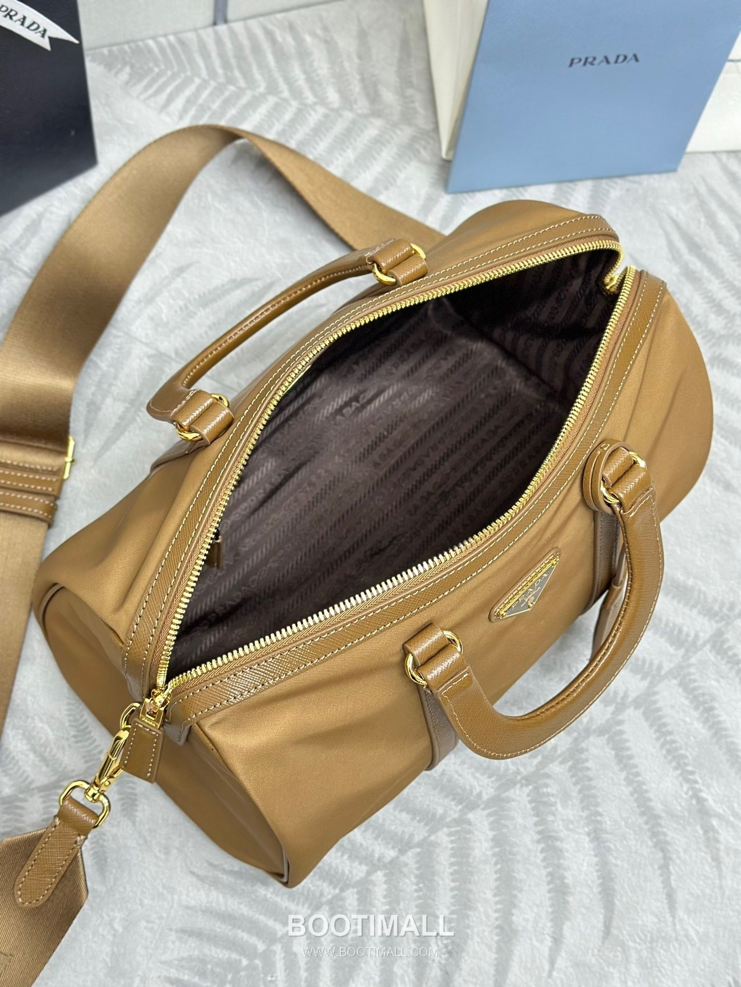 Prada Re-Nylon Saffiano Leather Trim Top Handle Bag with Shoulder Strap 프라다 리나일론 사피아노 가죽 트림 탑핸들 숄더백 스트랩 1BB233 31cm 8