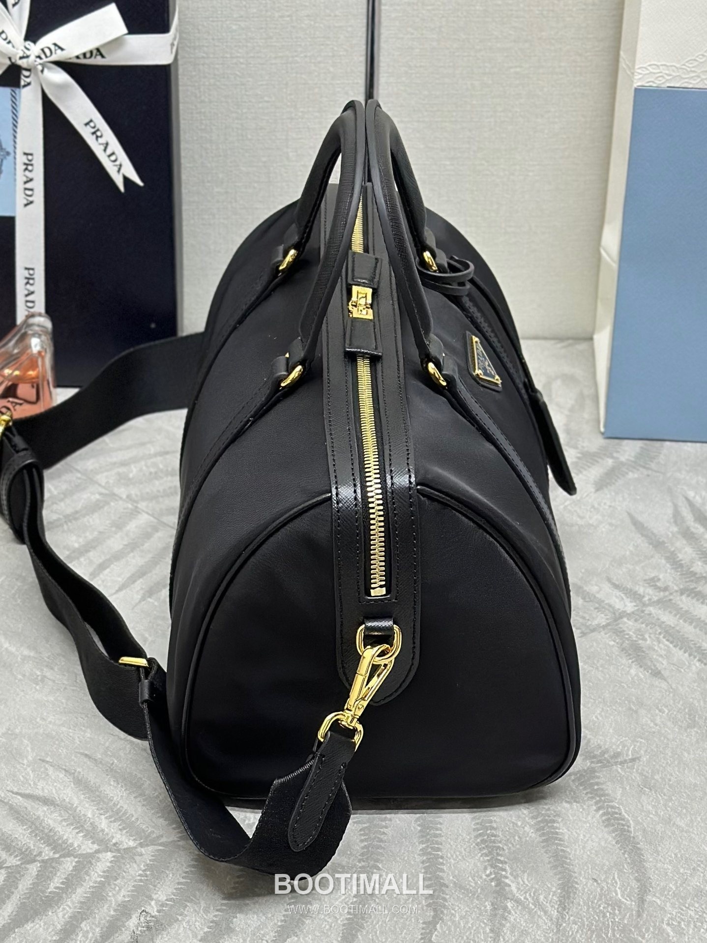 Prada Re-Nylon Saffiano Leather Trim Top Handle Bag with Shoulder Strap 프라다 리나일론 사피아노 가죽 트림 탑핸들 숄더백 스트랩 1BB233 31cm 4