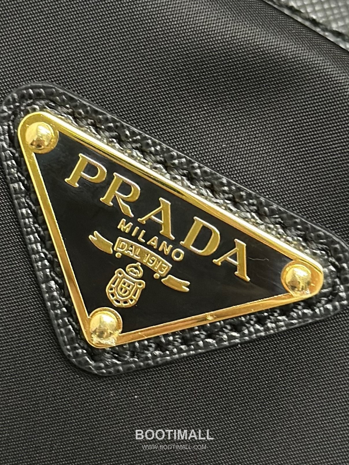Prada Re-Nylon Saffiano Leather Trim Top Handle Bag with Shoulder Strap 프라다 리나일론 사피아노 가죽 트림 탑핸들 숄더백 스트랩 1BB233 31cm 7