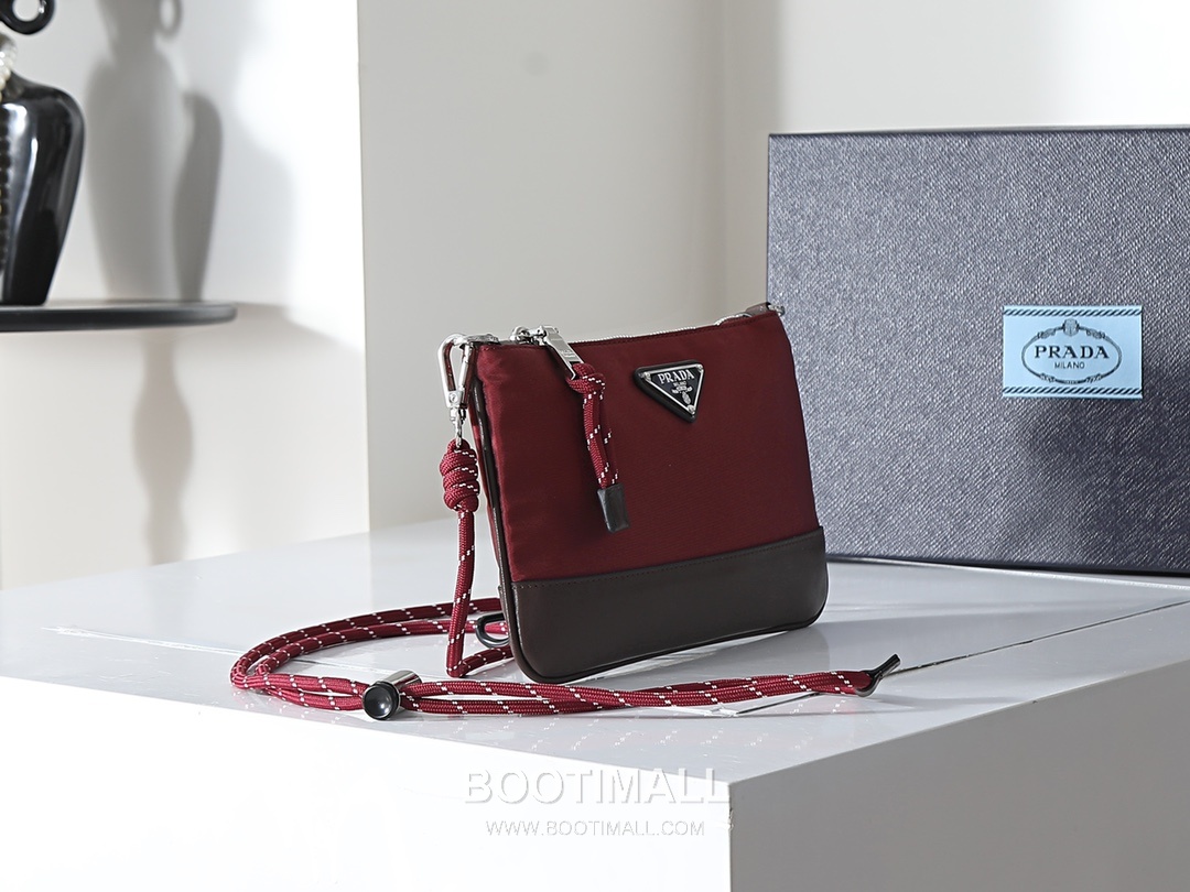 Prada Re-Nylon Smartphone Pouch with Strap Detail 프라다 리나일론 스마트폰 파우치 스트랩 디테일 2ZT073 22cm 2