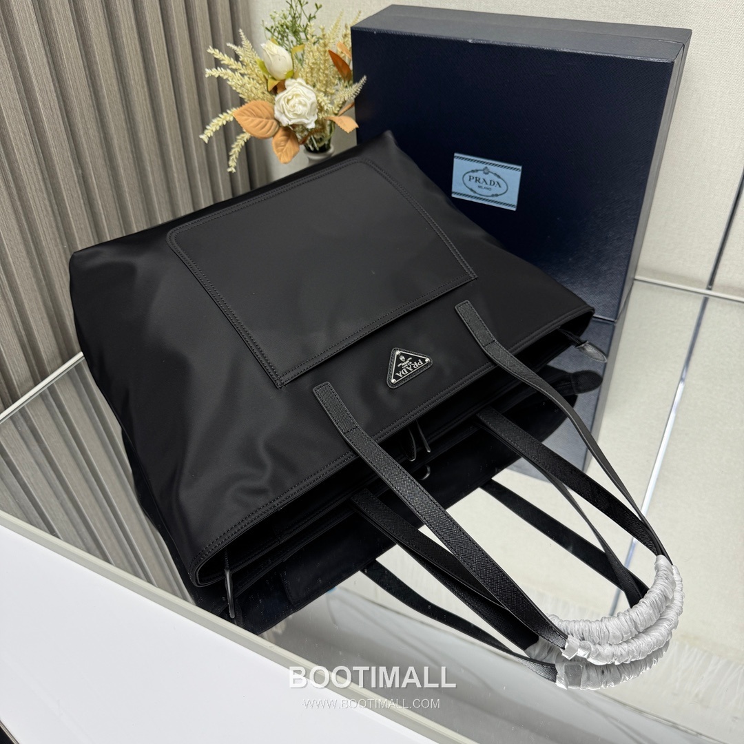 Prada Re-Nylon Saffiano Leather Handle Tote Bag with Front Pocket Detail 프라다 리나일론 사피아노 가죽 핸들 토트백 프론트 포켓 디테일 1BG052 35cm 5