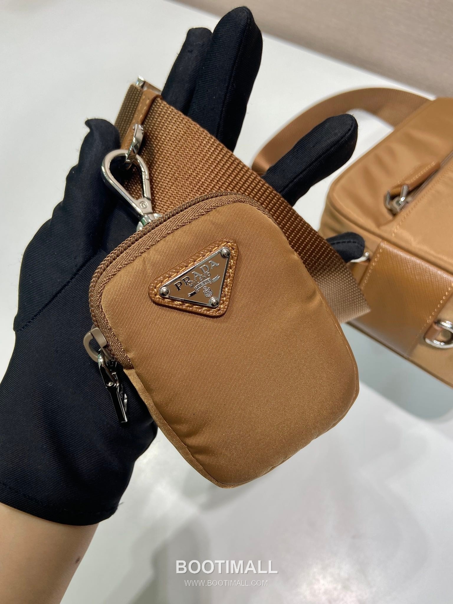 Prada Re-Nylon Calfskin Trim Multi Pouch Shoulder Bag with Detachable Mini Pouch 프라다 리나일론 카프스킨 트림 멀티 파우치 숄더백 탈부착 미니 파우치 1BC167 23cm 5