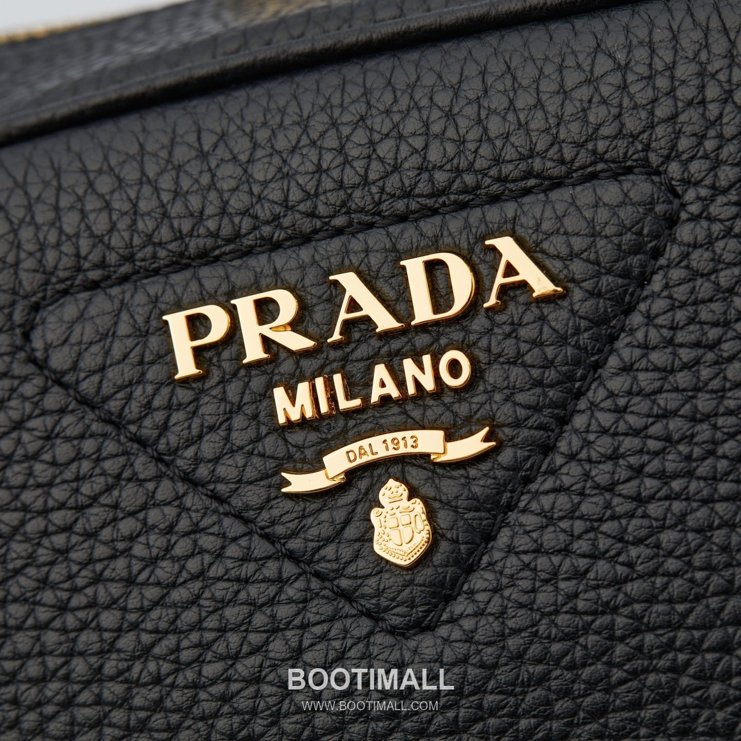 Prada Deer Grain Calfskin Top Handle Bag with Shoulder Strap Detail 프라다 디어 그레인 카프스킨 탑핸들 숄더백 스트랩 디테일 1BB126 28cm 5