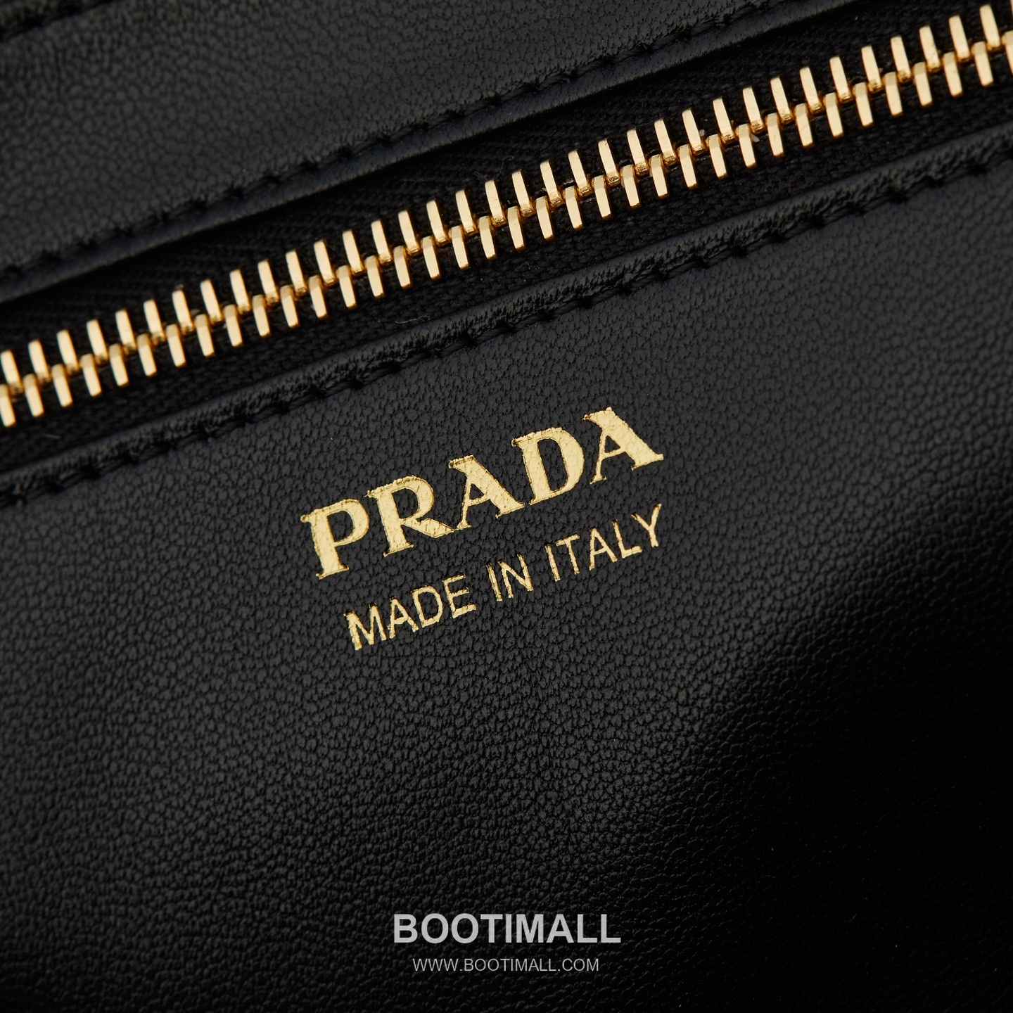 Prada Deer Grain Calfskin Top Handle Bag with Shoulder Strap Detail 프라다 디어 그레인 카프스킨 탑핸들 숄더백 스트랩 디테일 1BB126 28cm 8