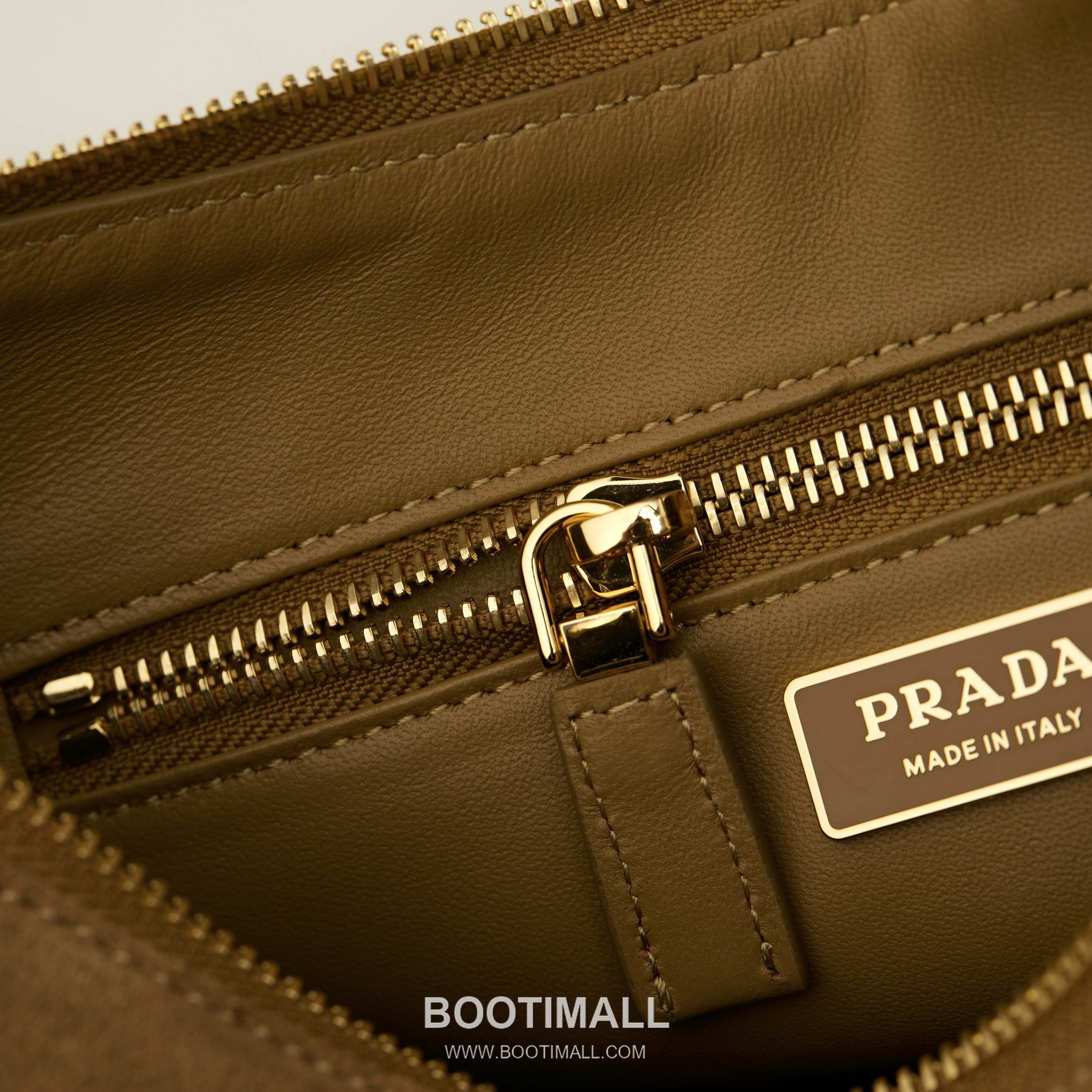 Prada Aimee Suede Leather Hobo Shoulder Bag with Zip Closure and Logo Detail 프라다 에이미 스웨이드 레더 호보 숄더백 지퍼 클로저 로고 디테일 1BC229 31cm 8