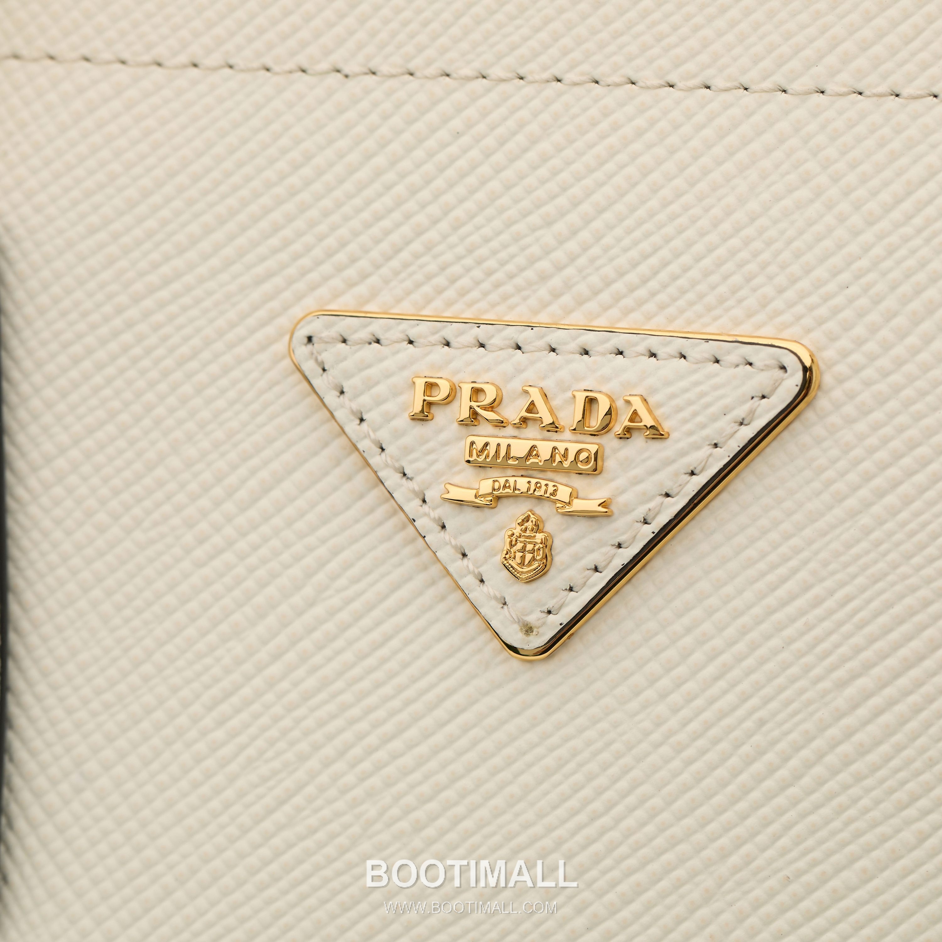 Prada Crossgrain Calfskin Tote Bag with Contrast Leather Interior and Top Handle Detail 프라다 크로스그레인 카프스킨 토트백 콘트라스트 레더 내부 탑핸들 디테일 1BG775 33cm 5