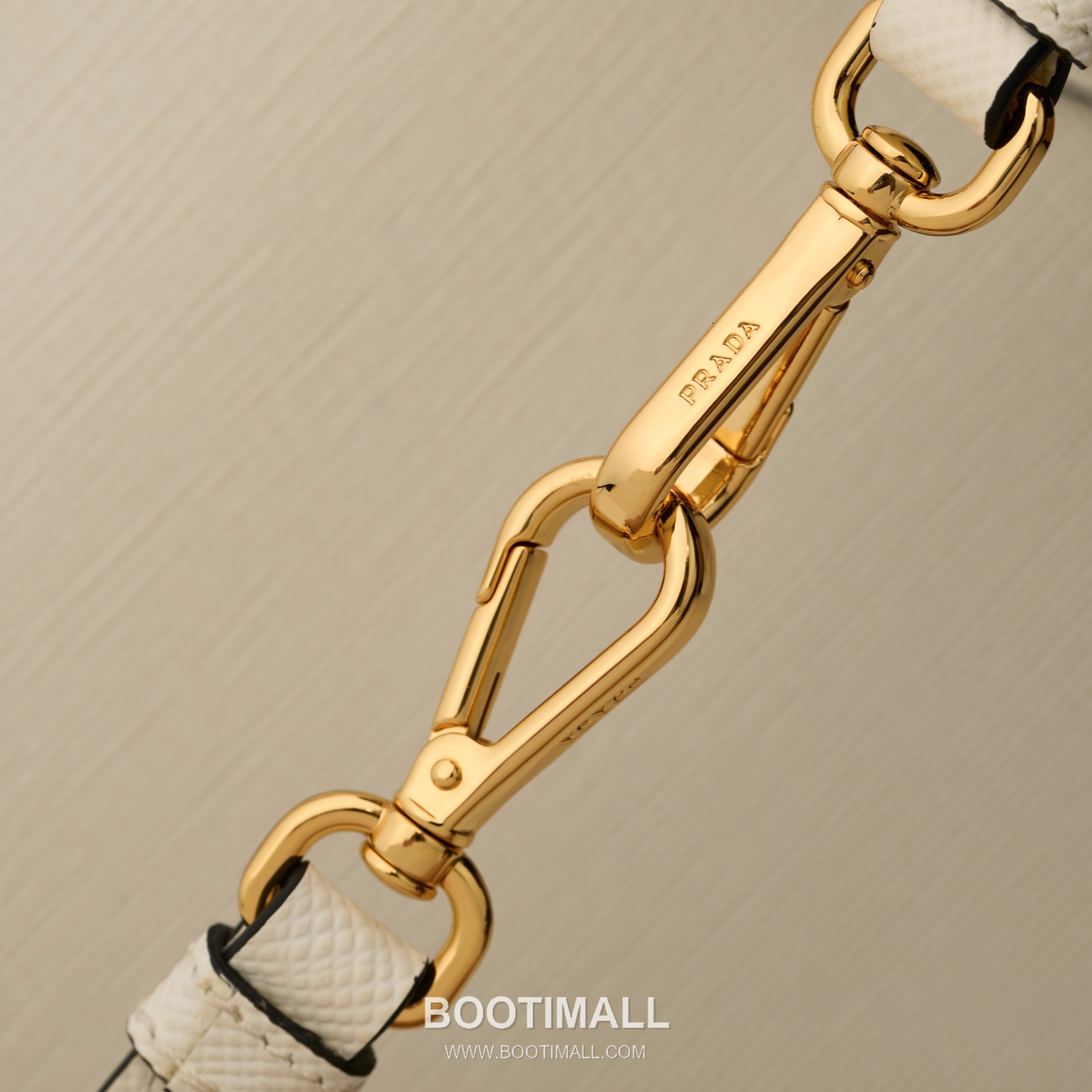 Prada Crossgrain Calfskin Tote Bag with Contrast Leather Interior and Top Handle Detail 프라다 크로스그레인 카프스킨 토트백 콘트라스트 레더 내부 탑핸들 디테일 1BG775 33cm 7