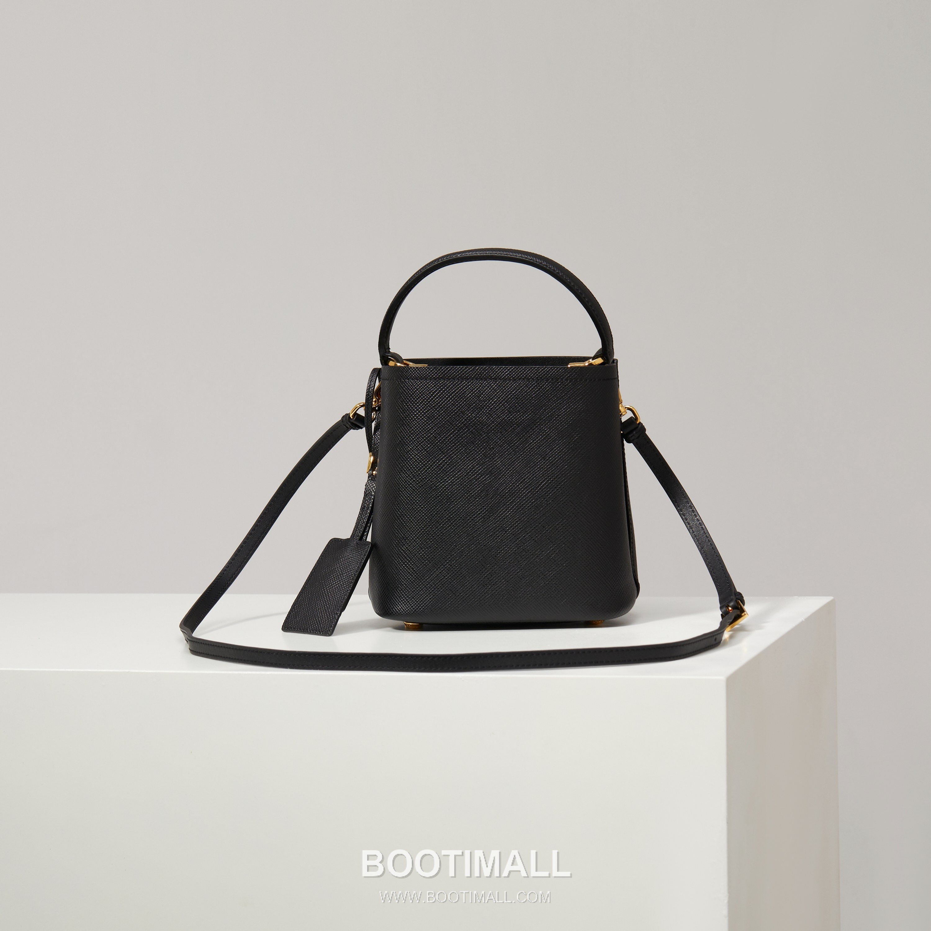 Prada Saffiano Leather Double Mini Bag with Magnetic Closure Name Tag and Triangle Logo Detail 프라다 사피아노 가죽 더블 미니백 마그네틱 클로저 네임태그 트라이앵글 로고 디테일 1BA217 17cm 2