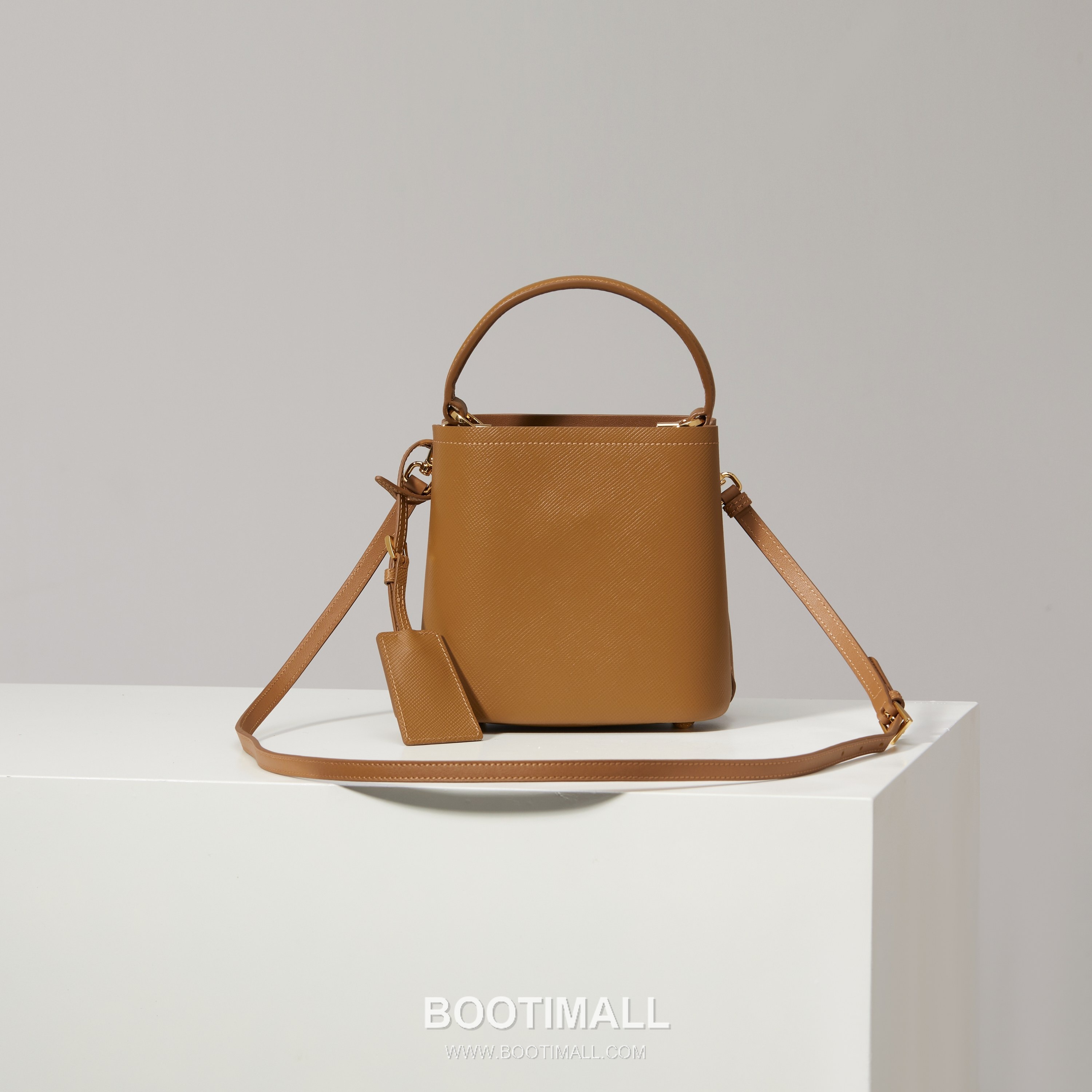 Prada Saffiano Leather Double Mini Bag with Magnetic Closure Name Tag and Triangle Logo Detail 프라다 사피아노 가죽 더블 미니백 마그네틱 클로저 네임태그 트라이앵글 로고 디테일 1BA217 17cm 2