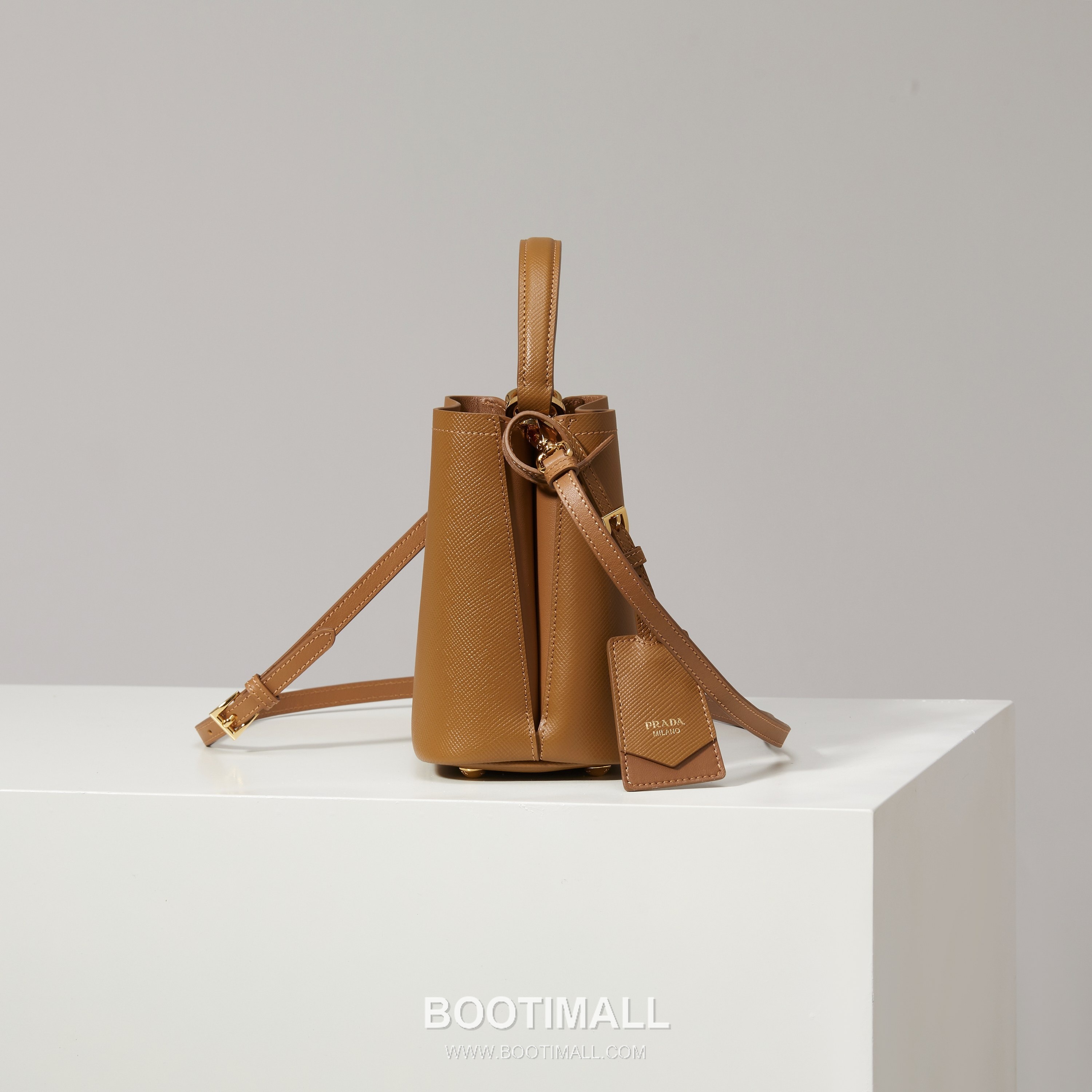 Prada Saffiano Leather Double Mini Bag with Magnetic Closure Name Tag and Triangle Logo Detail 프라다 사피아노 가죽 더블 미니백 마그네틱 클로저 네임태그 트라이앵글 로고 디테일 1BA217 17cm 3