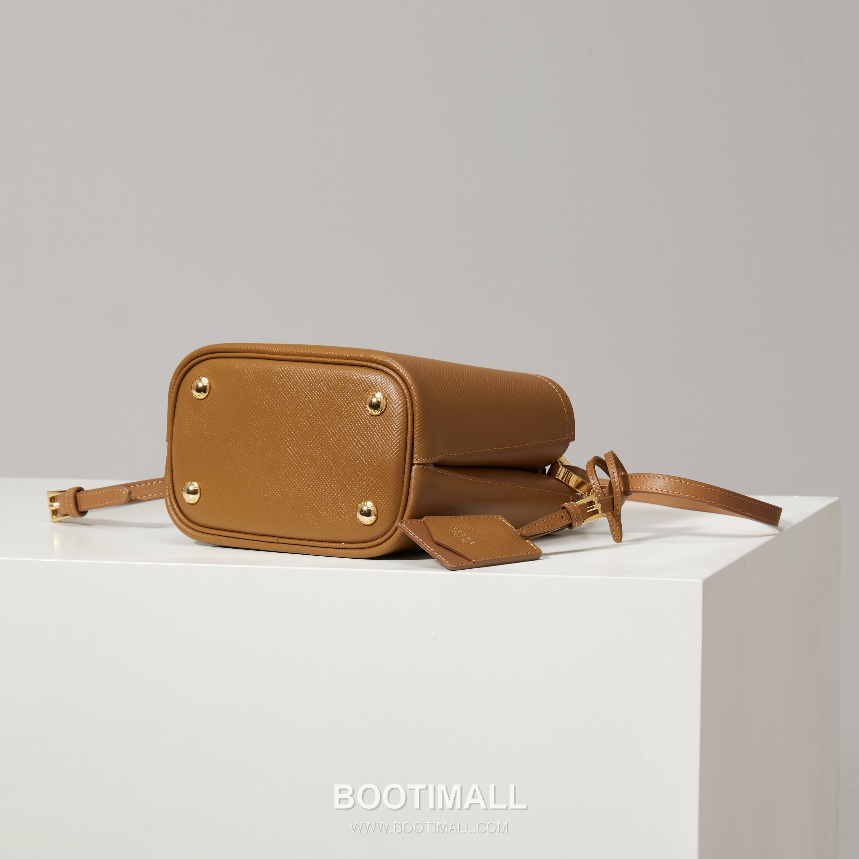 Prada Saffiano Leather Double Mini Bag with Magnetic Closure Name Tag and Triangle Logo Detail 프라다 사피아노 가죽 더블 미니백 마그네틱 클로저 네임태그 트라이앵글 로고 디테일 1BA217 17cm 4