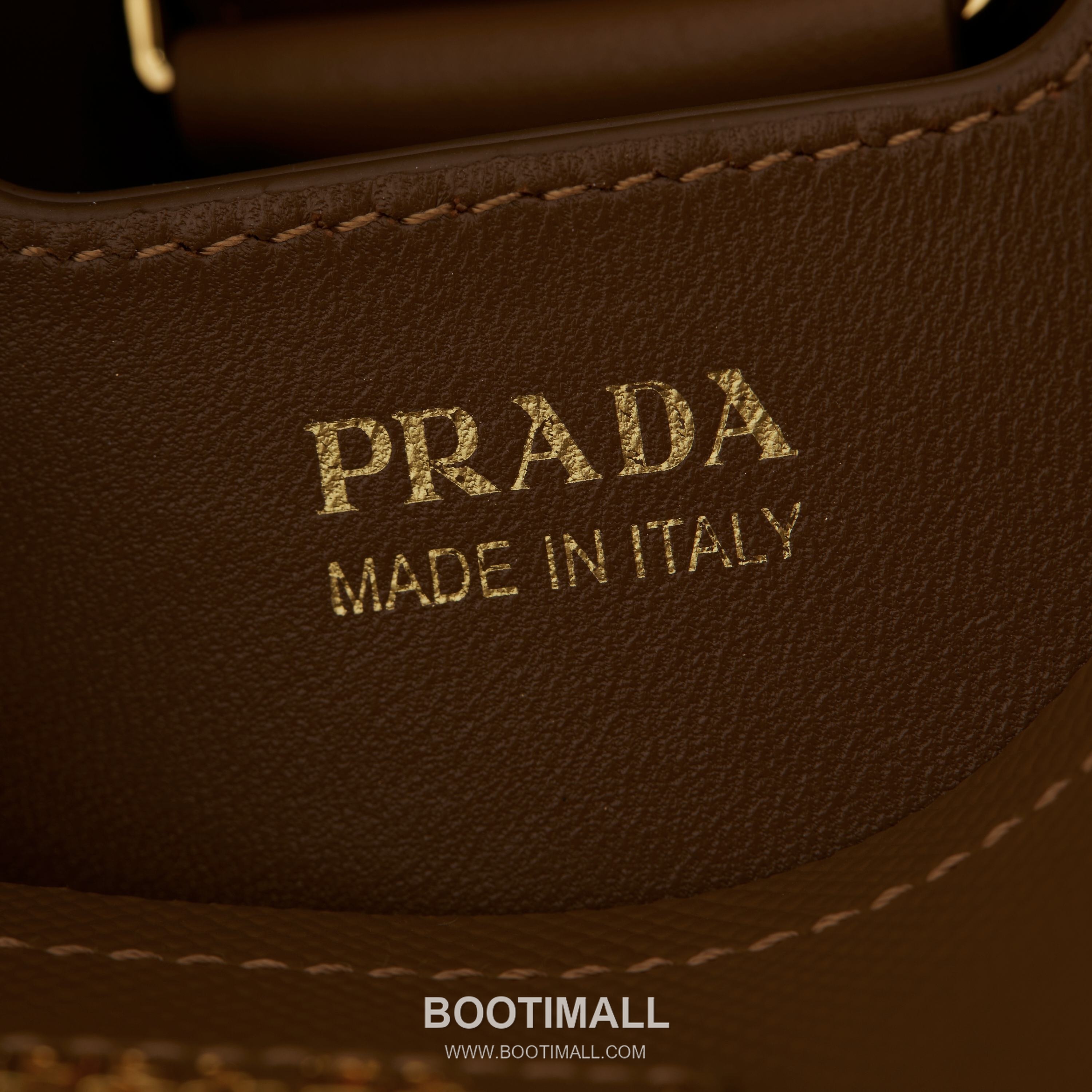 Prada Saffiano Leather Double Mini Bag with Magnetic Closure Name Tag and Triangle Logo Detail 프라다 사피아노 가죽 더블 미니백 마그네틱 클로저 네임태그 트라이앵글 로고 디테일 1BA217 17cm 8