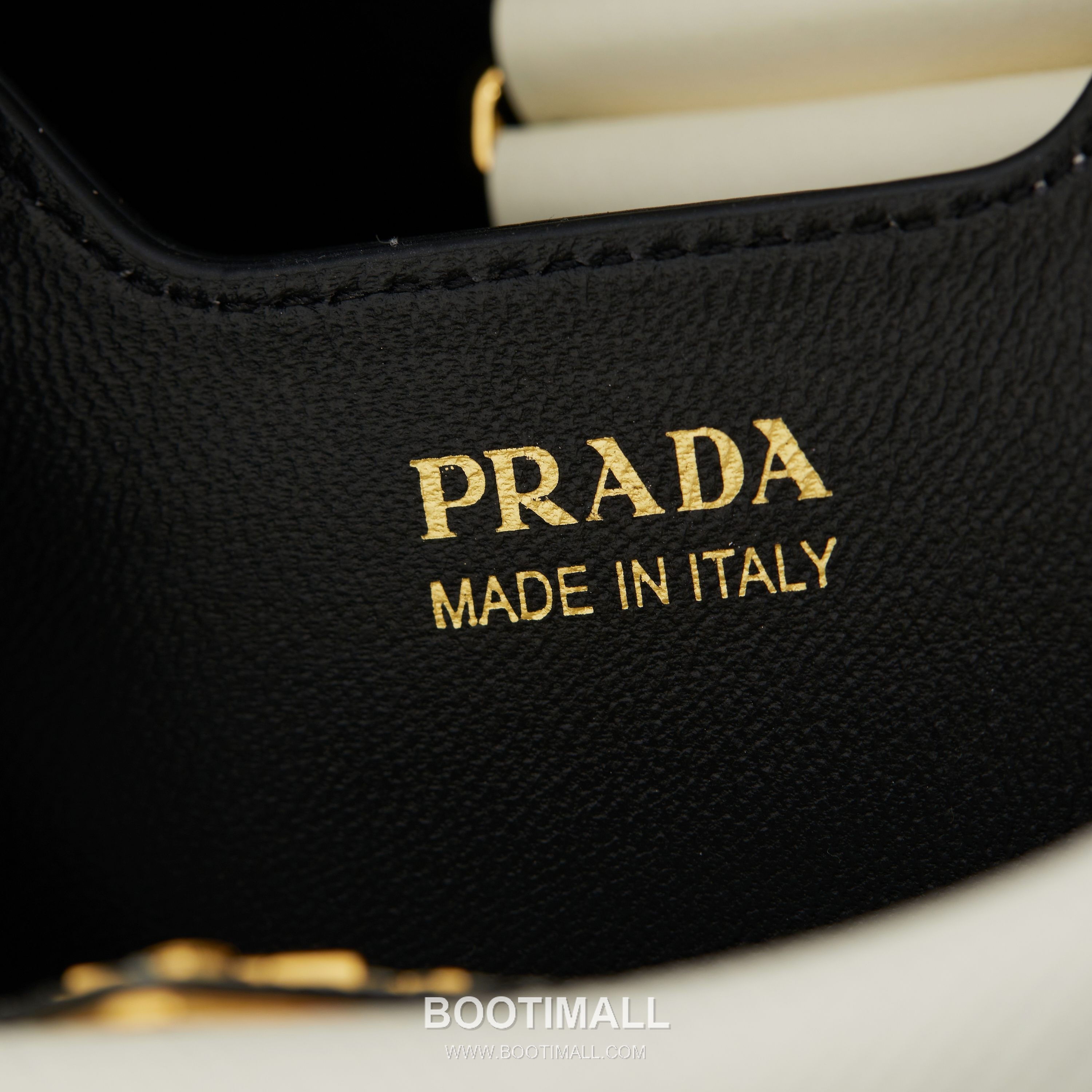 Prada Saffiano Leather Double Mini Bag with Magnetic Closure Name Tag and Triangle Logo Detail 프라다 사피아노 가죽 더블 미니백 마그네틱 클로저 네임태그 트라이앵글 로고 디테일 1BA217 17cm 8