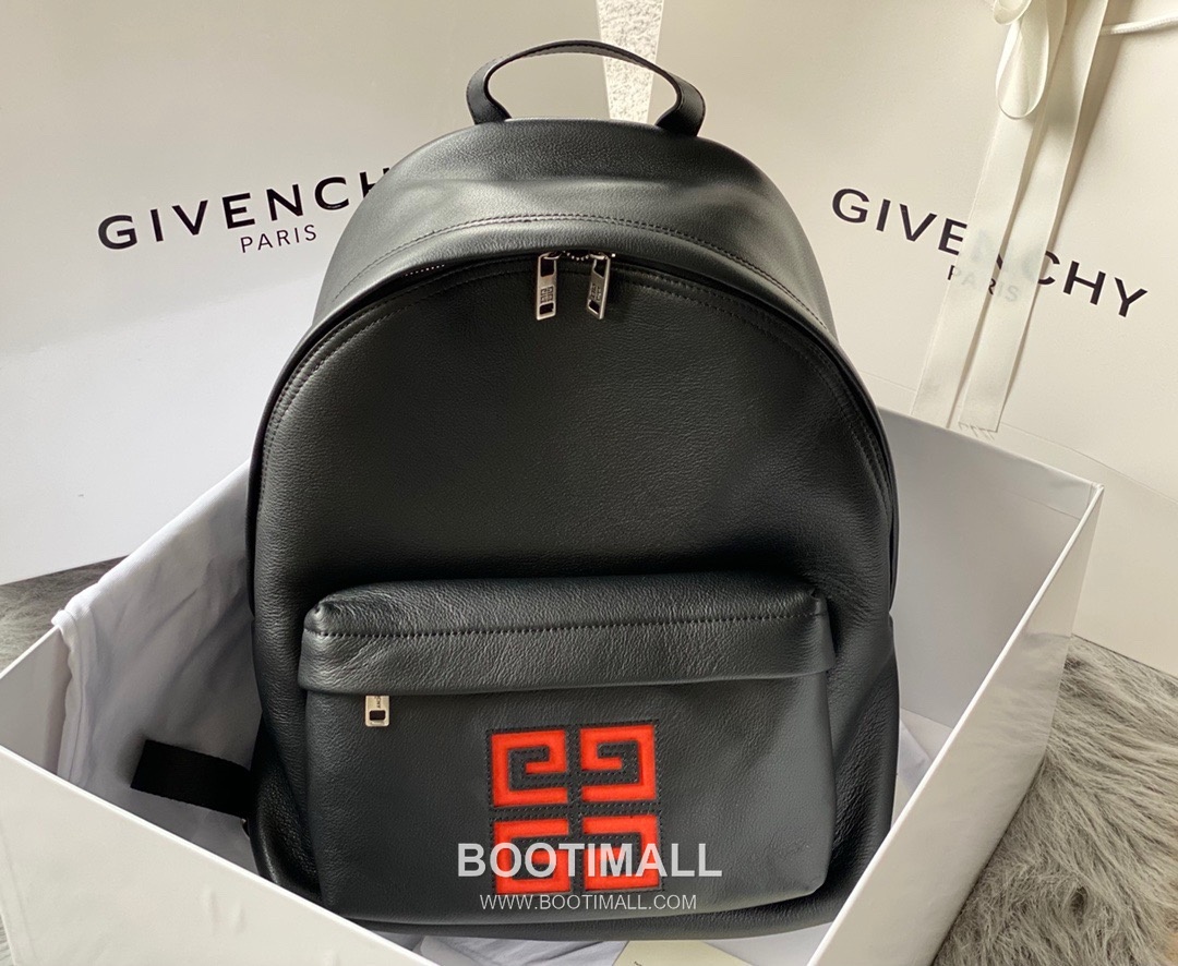Givenchy Calfskin Leather Backpack with Dual Strap and Logo Detail 지방시 카프스킨 레더 백팩 듀얼 스트랩 로고 디테일 992991 28cm 1