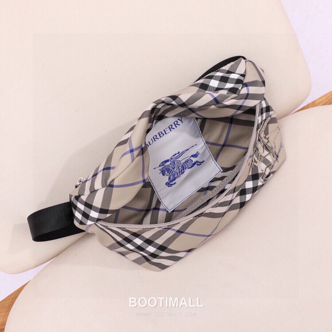 Burberry Check Canvas Crossbody Waist Bag with Knight Logo Detail 버버리 체크 캔버스 크로스바디 힙색 나이트 로고 780148 33cm 10