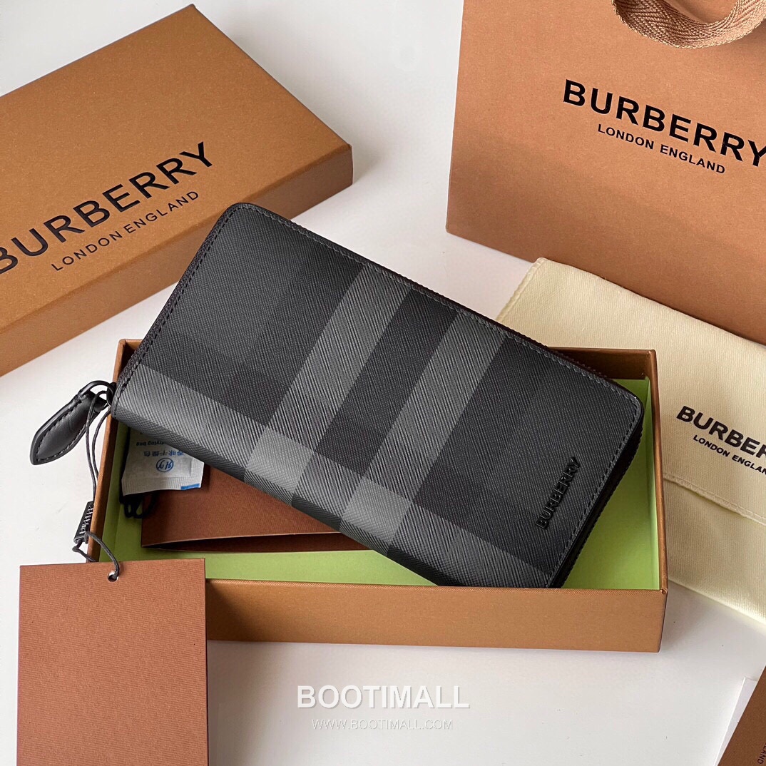 Burberry London Check Grained Calfskin Zip Wallet with B Logo Detail 버버리 런던 체크 그레인 송아지 가죽 지퍼 월렛 B 로고 820133 19cm 1