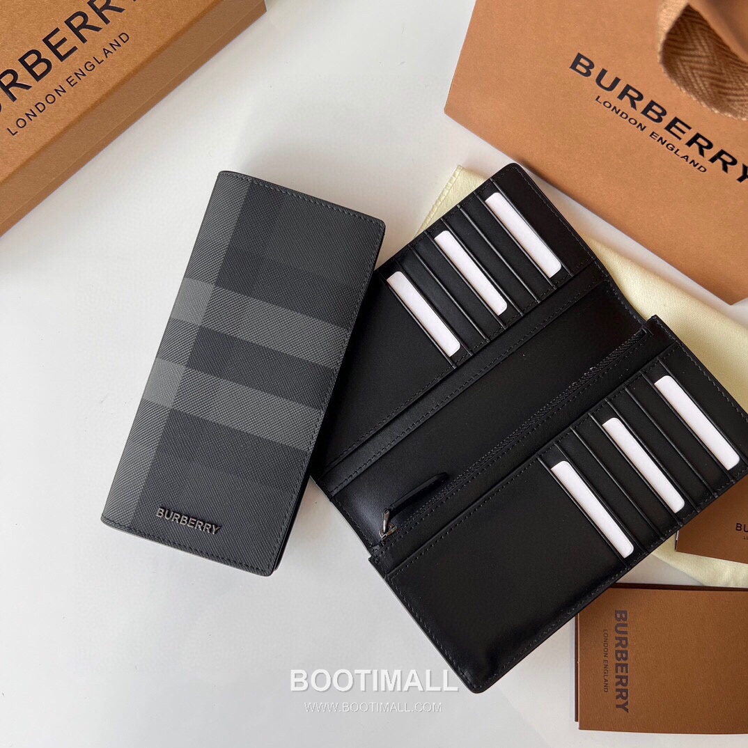 Burberry London Check Grained Calfskin Bi-Fold Wallet with B Logo Detail 버버리 런던 체크 그레인 송아지 가죽 반지갑 B 로고 785132 19cm 9