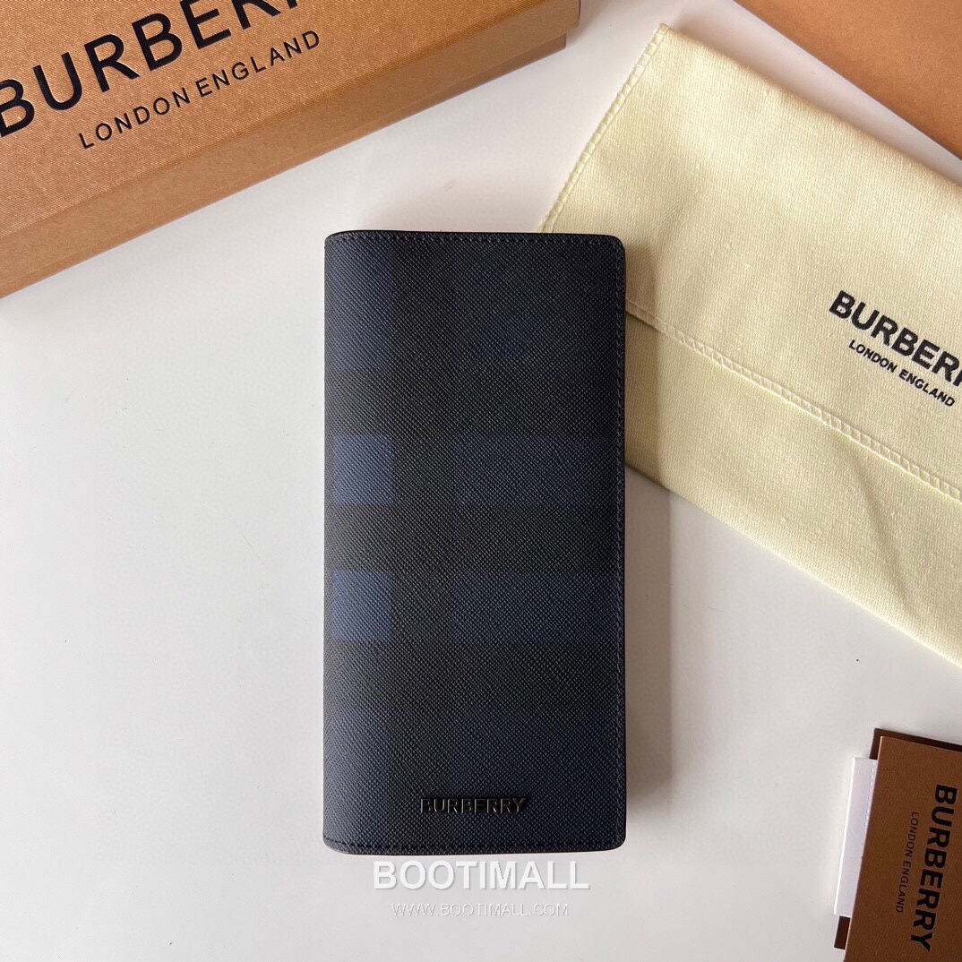 Burberry London Check Grained Calfskin Bi-Fold Wallet with B Logo Detail 버버리 런던 체크 그레인 송아지 가죽 반지갑 B 로고 785132 19cm 2