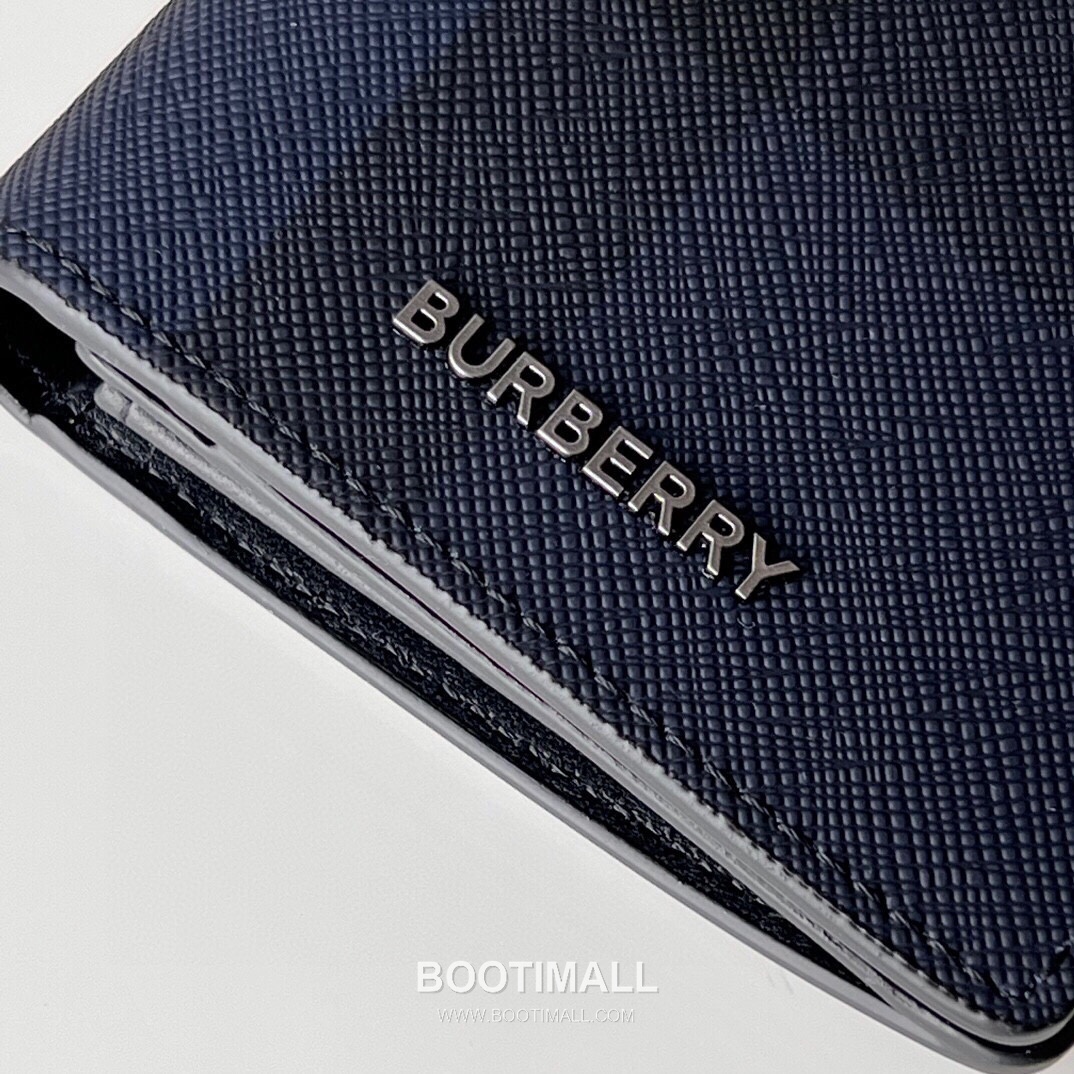 Burberry London Check Grained Calfskin Bi-Fold Wallet with B Logo Detail 버버리 런던 체크 그레인 송아지 가죽 반지갑 B 로고 785132 19cm 4