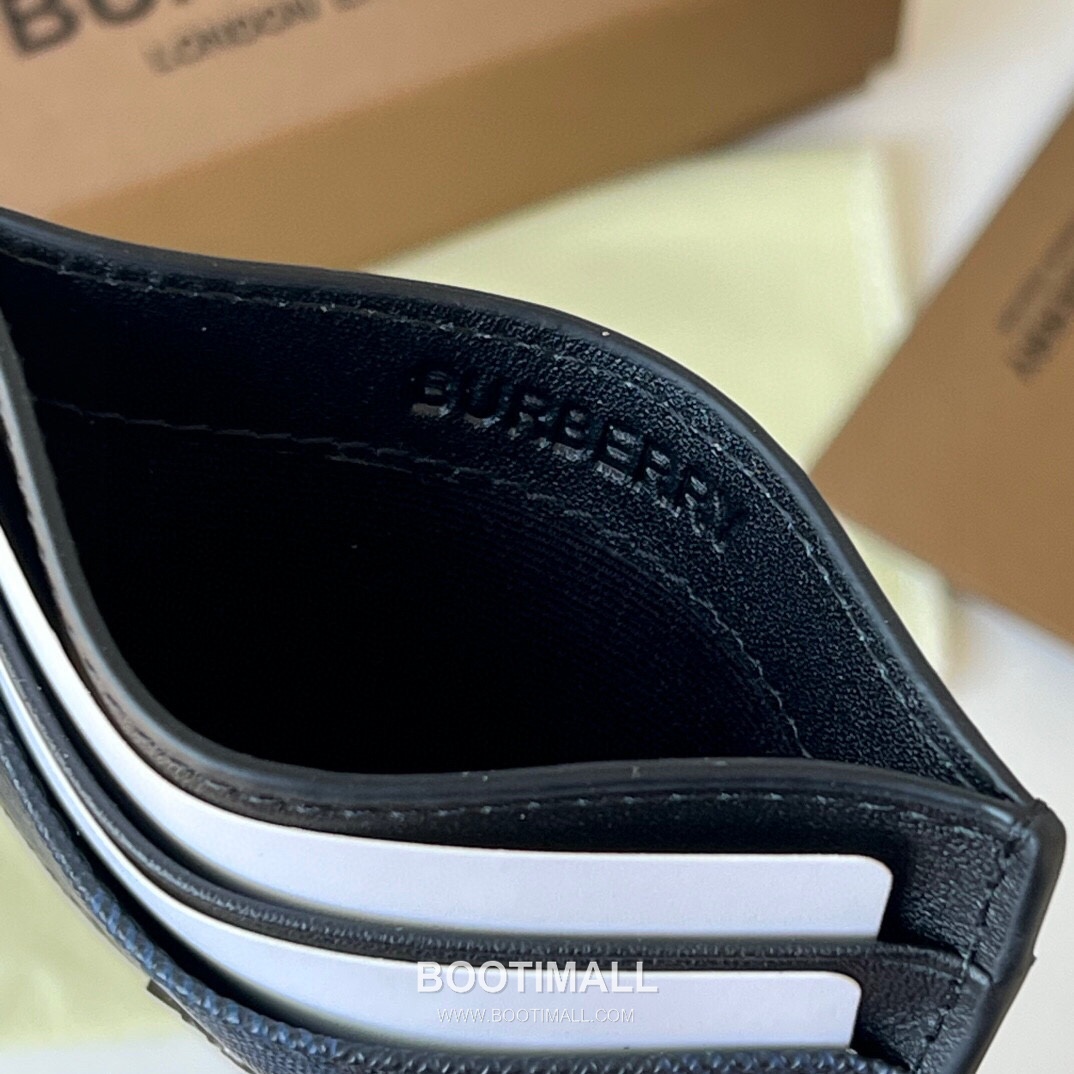 Burberry London Check Canvas Leather Card Holder Wallet with B Logo Detail 버버리 런던 체크 캔버스 가죽 카드홀더 지갑 B 로고 275124 10cm 4
