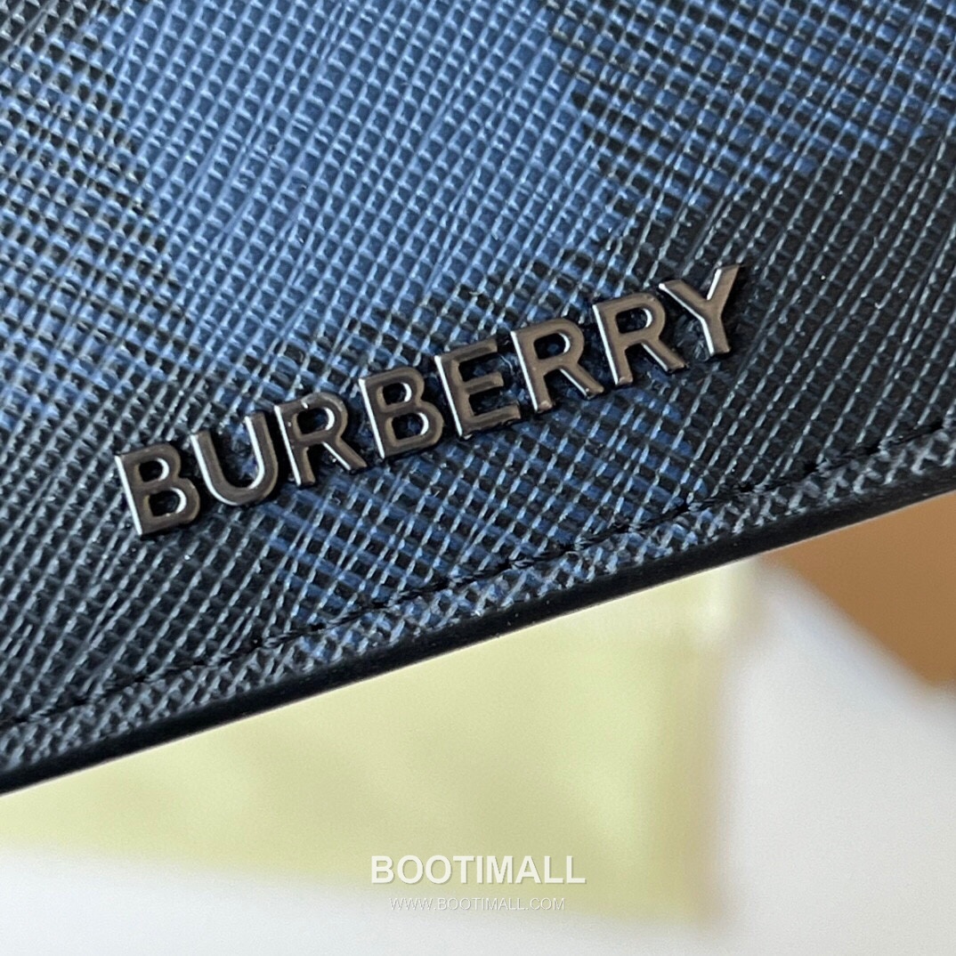 Burberry London Check Canvas Leather Card Holder Wallet with B Logo Detail 버버리 런던 체크 캔버스 가죽 카드홀더 지갑 B 로고 275124 10cm 3