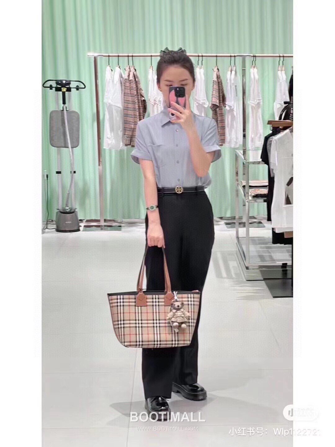 Burberry Reversible Canvas Tote Shopping Bag with Double Side Design 버버리 리버서블 캔버스 토트 쇼핑백 더블 사이드 121165 51.3cm 2