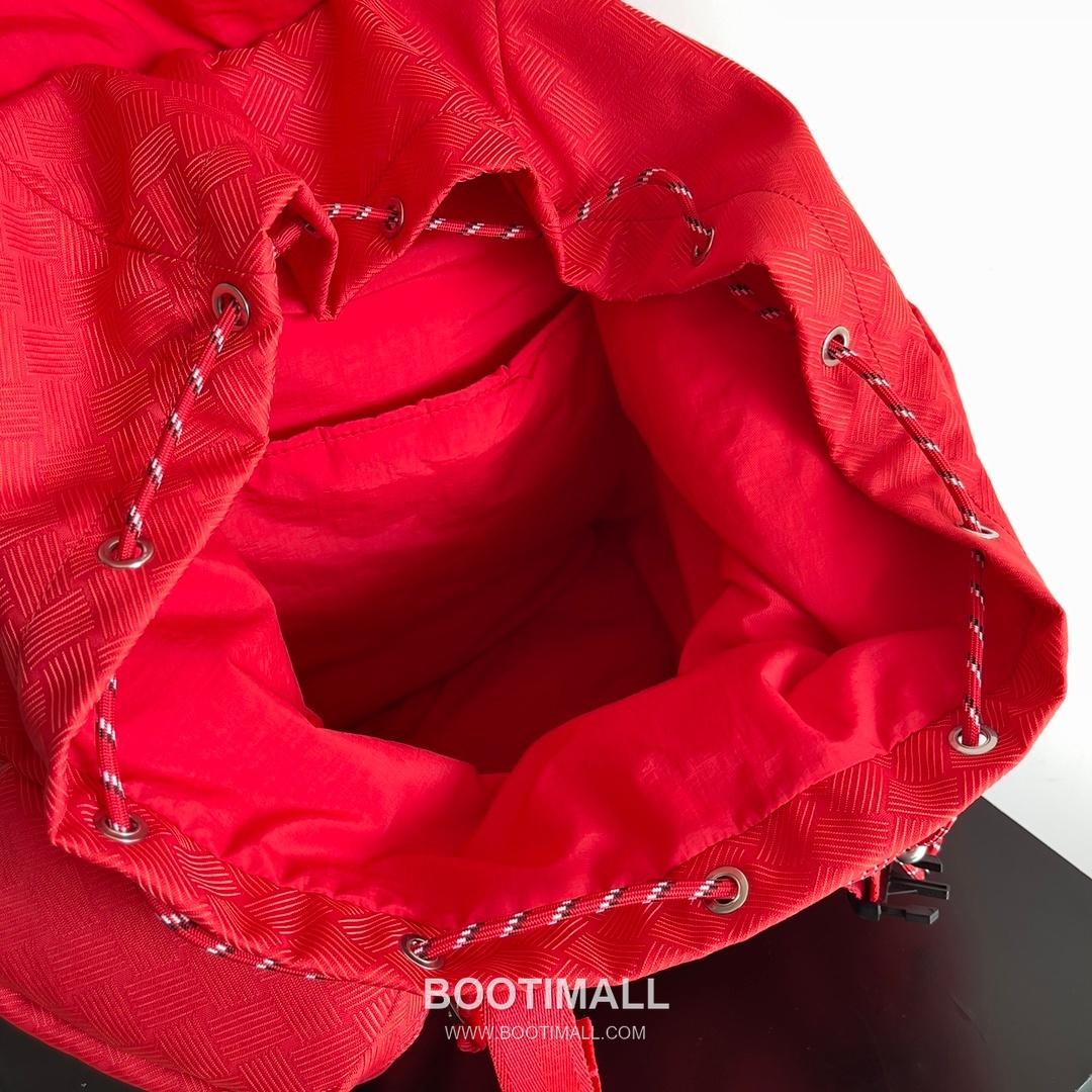 Prada Alto Jacquard Nylon Backpack with Lightweight Outdoor Design 프라다 알토 자카드 나일론 백팩 경량 아웃도어 42cm 7