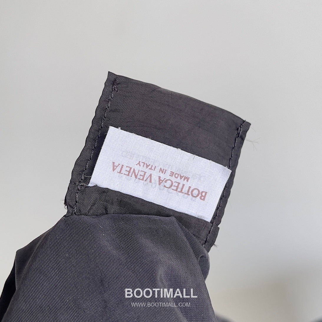 Prada Alto Jacquard Nylon Backpack with Lightweight Outdoor Design 프라다 알토 자카드 나일론 백팩 경량 아웃도어 42cm 8