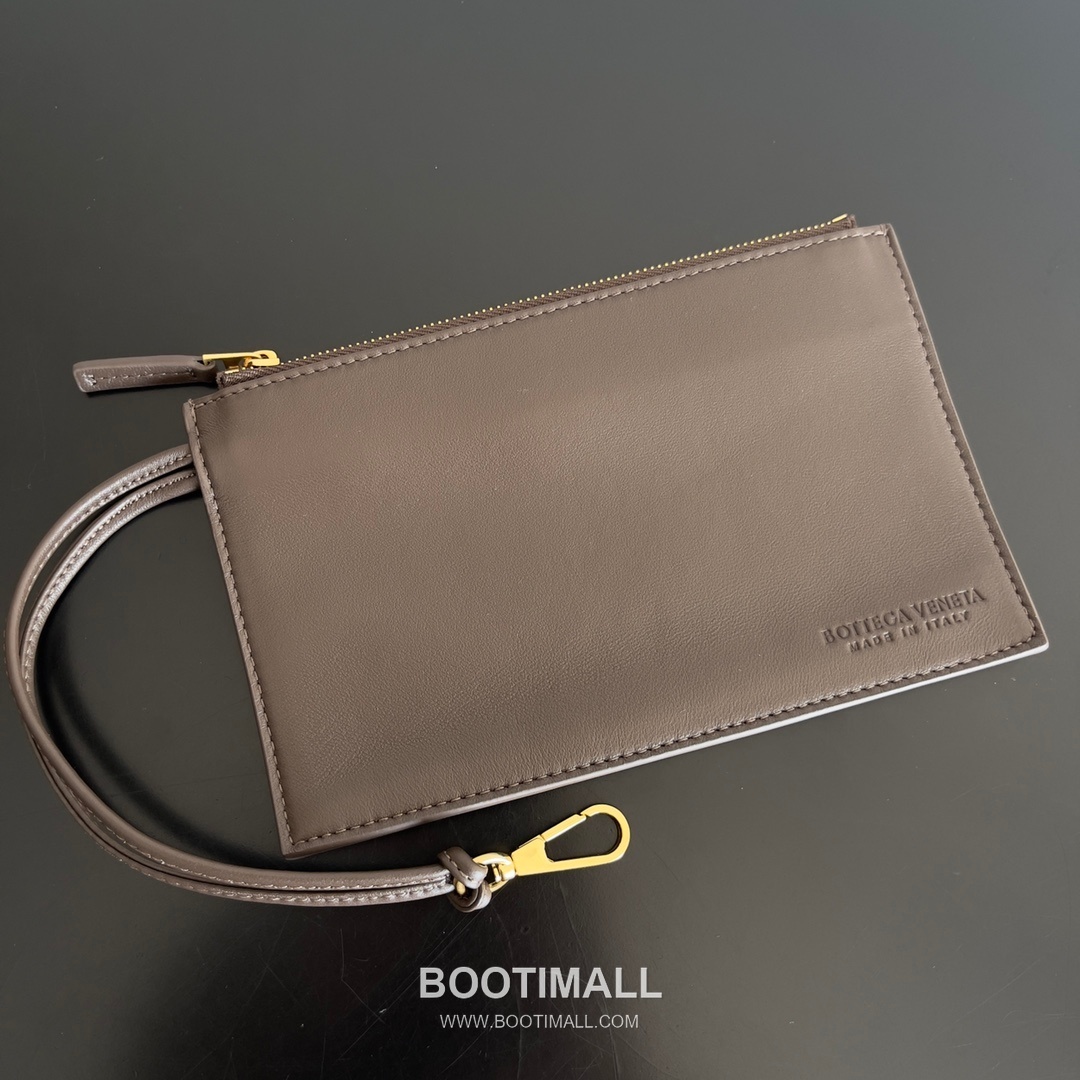 Bottega Veneta Mini Cabat Intrecciato Lambskin Tote Bag with Layered Weave Detail 보테가베네타 미니 카바 인트레치아토 램스킨 토트백 레이어드 위빙 22cm 9