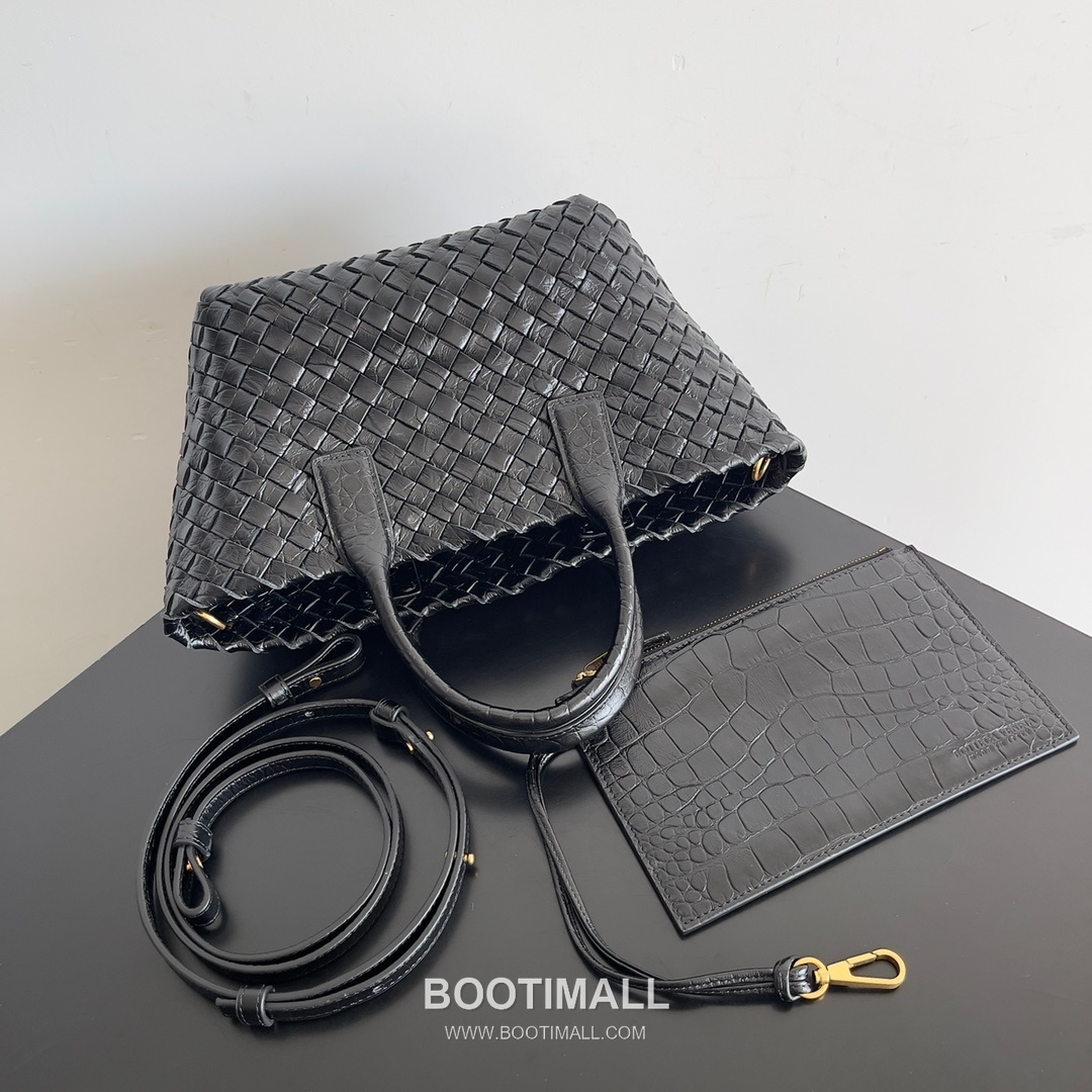 Bottega Veneta Mini Cabat Intrecciato Lambskin Tote Bag with Layered Weave Detail 보테가베네타 미니 카바 인트레치아토 램스킨 토트백 레이어드 위빙 22cm 3