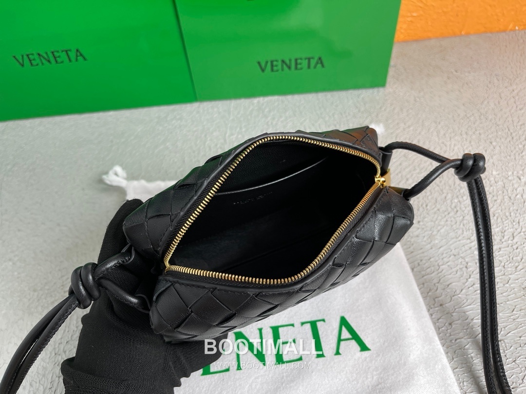 Bottega Veneta Intrecciato Lambskin Square Crossbody Bag with Adjustable Drawstring Detail 보테가베네타 인트레치아토 램스킨 스퀘어 크로스바디백 드로우스트링 17cm 8