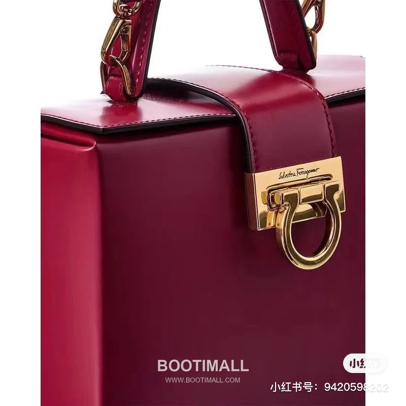 Salvatore Ferragamo Trifolio Calfskin Box Top Handle Bag with Gancini Lock 살바토레페라가모 트리폴리오 카프스킨 박스 탑핸들 숄더백 FZ-211981 20cm 2