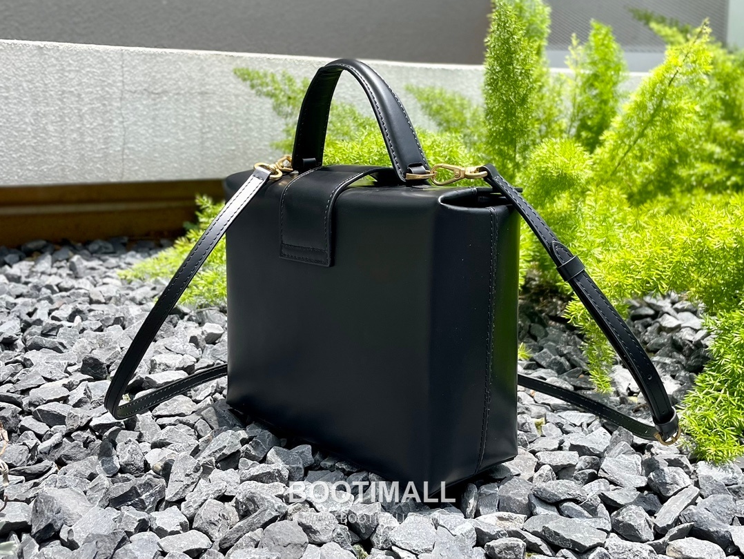 Salvatore Ferragamo Trifolio Calfskin Box Top Handle Bag with Gancini Lock 살바토레페라가모 트리폴리오 카프스킨 박스 탑핸들 숄더백 FZ-211981 20cm 13