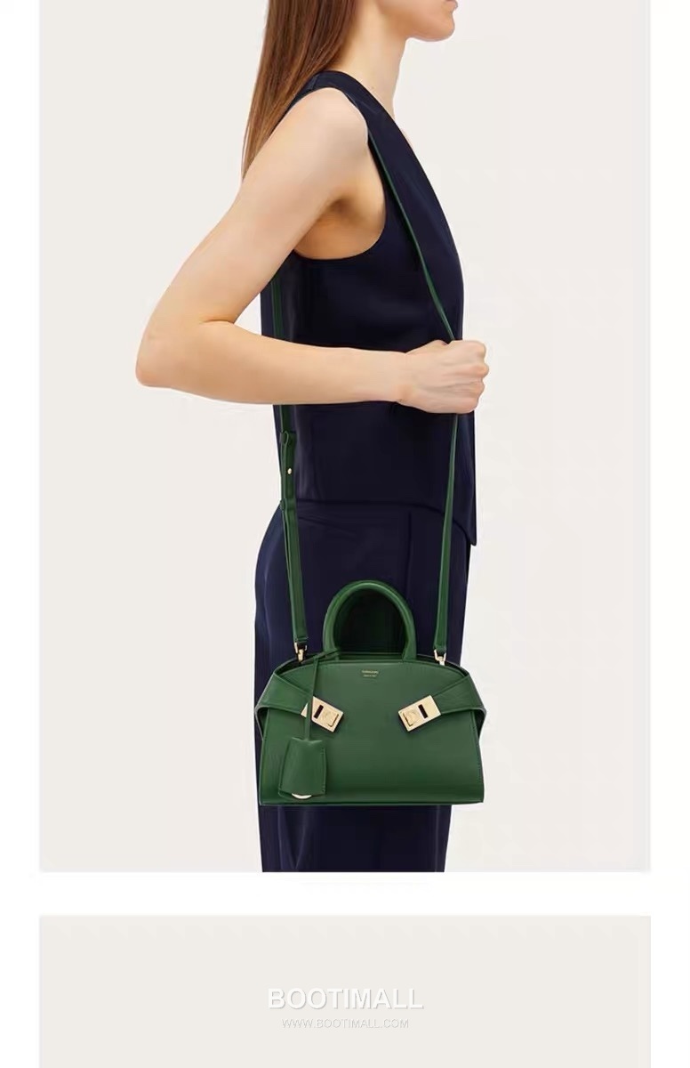 Salvatore Ferragamo Hug Nappa Calfskin Top Handle Shoulder Bag with Embrace Lock 살바토레페라가모 허그 나파 카프스킨 탑핸들 숄더백 205608 31.5cm 6