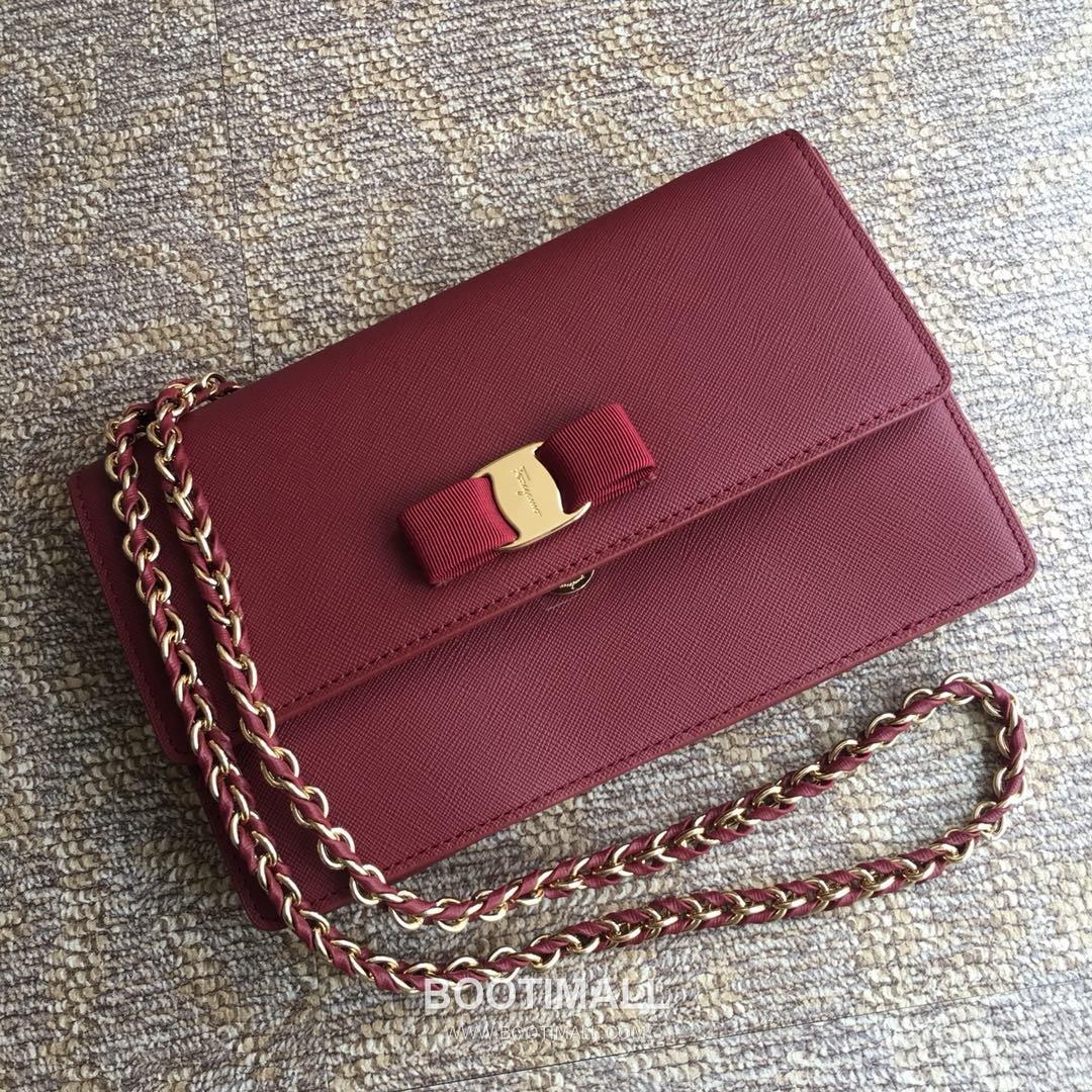 Salvatore Ferragamo Vara Bow Calfskin Flap Shoulder Bag with Chain Strap 살바토레페라가모 바라 보우 카프스킨 플랩 체인 숄더백 21E480 25cm 8