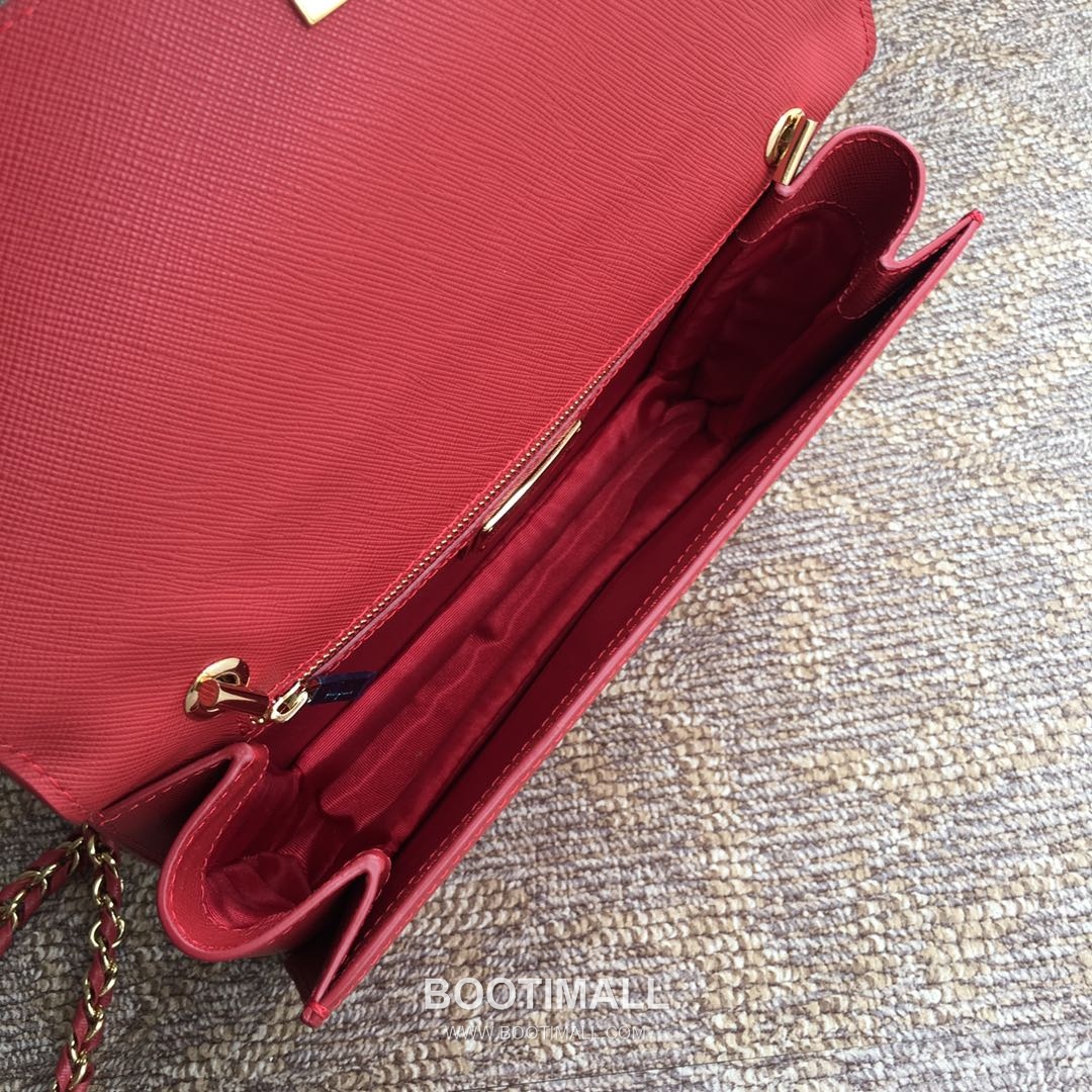 Salvatore Ferragamo Vara Bow Calfskin Flap Shoulder Bag with Chain Strap 살바토레페라가모 바라 보우 카프스킨 플랩 체인 숄더백 21E480 25cm 5