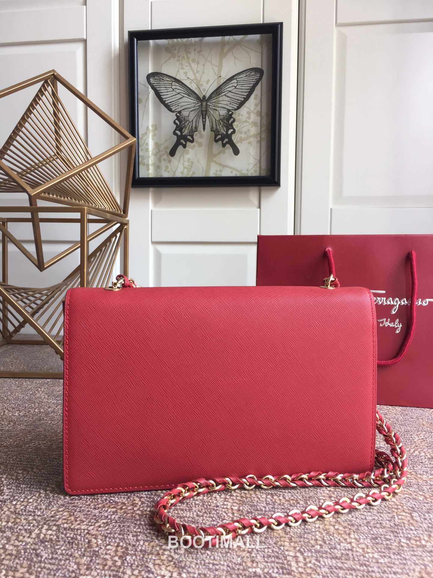 Salvatore Ferragamo Vara Bow Calfskin Flap Shoulder Bag with Chain Strap 살바토레페라가모 바라 보우 카프스킨 플랩 체인 숄더백 21E480 25cm 7